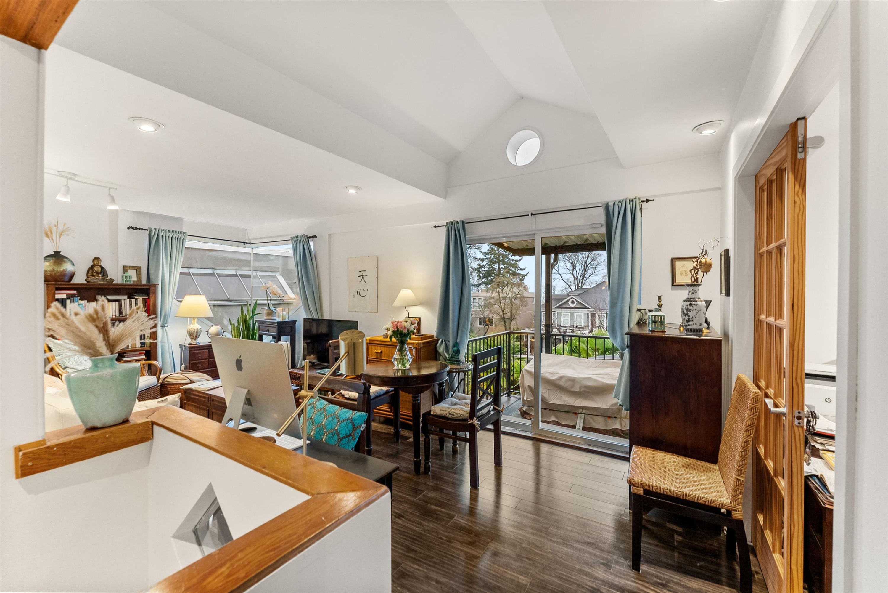 2574 Cornwall Avenue, Vancouver, BC