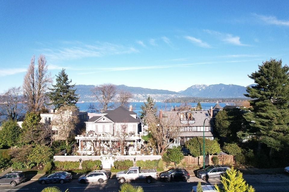 2574 Cornwall Avenue, Vancouver, BC