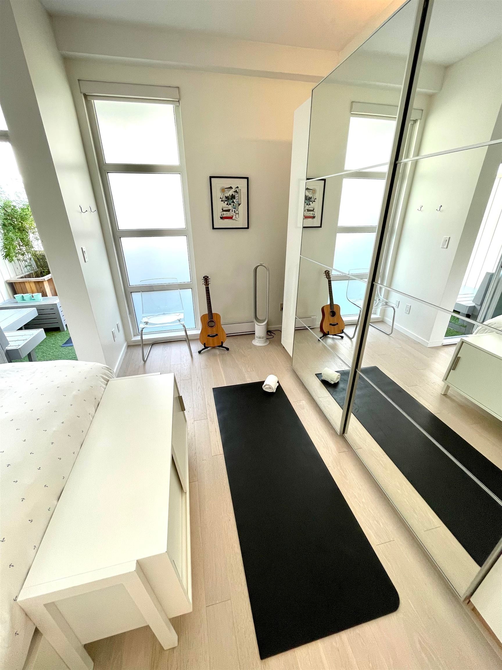 10-704 7Th Avenue W, Vancouver, BC