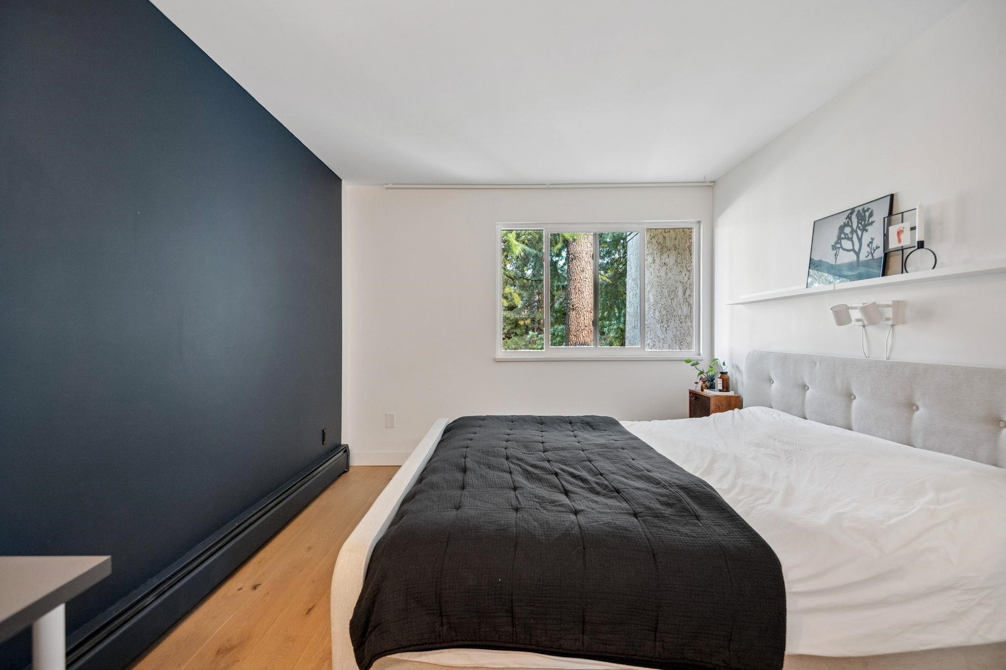 209-1420 8 Avenue E, Vancouver, BC