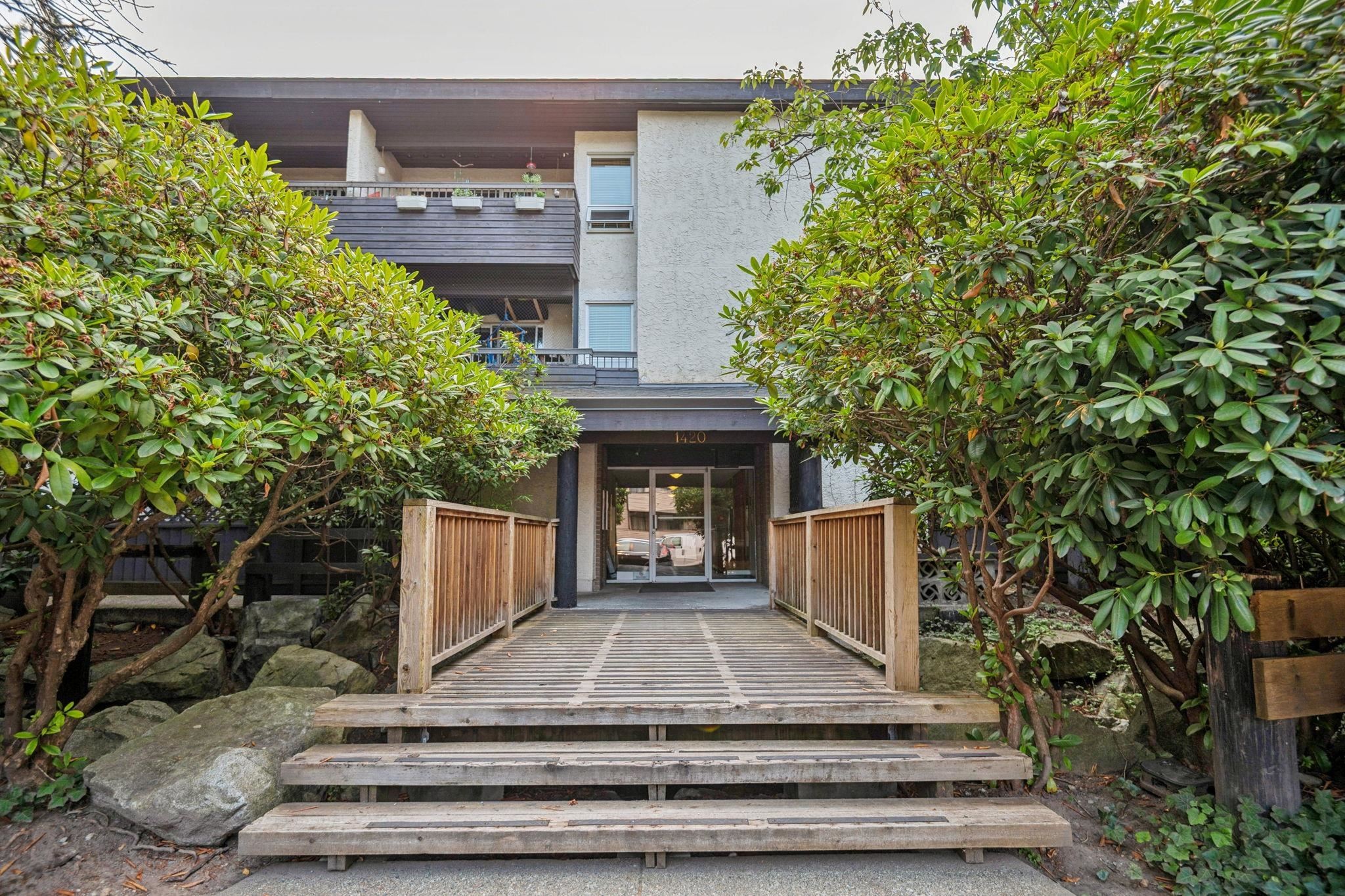 209-1420 8 Avenue E, Vancouver, BC