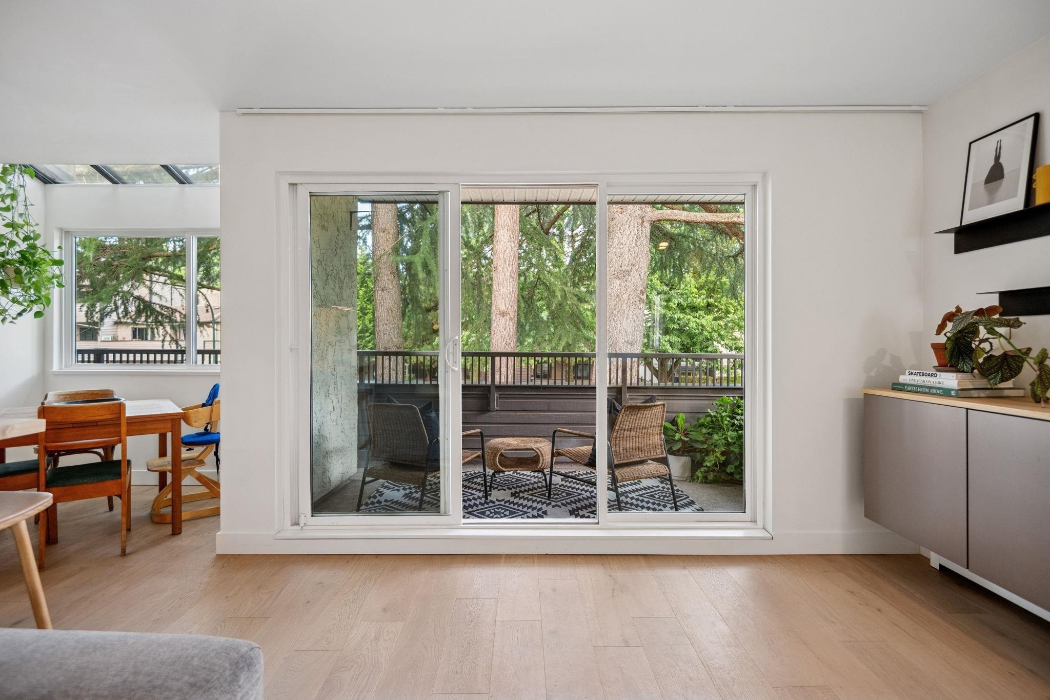 209-1420 8 Avenue E, Vancouver, BC