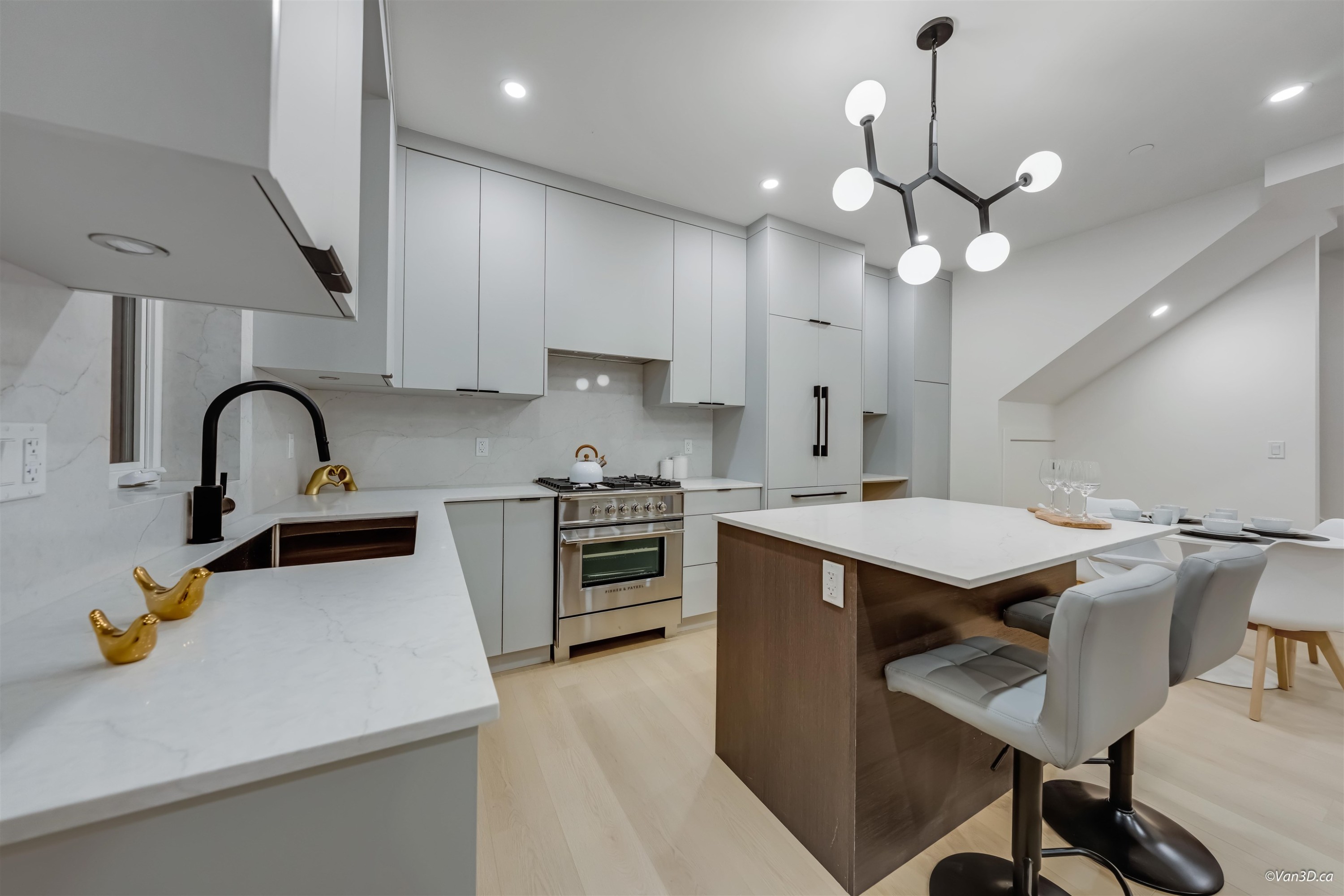 1-6730 Heather Street, Vancouver, BC