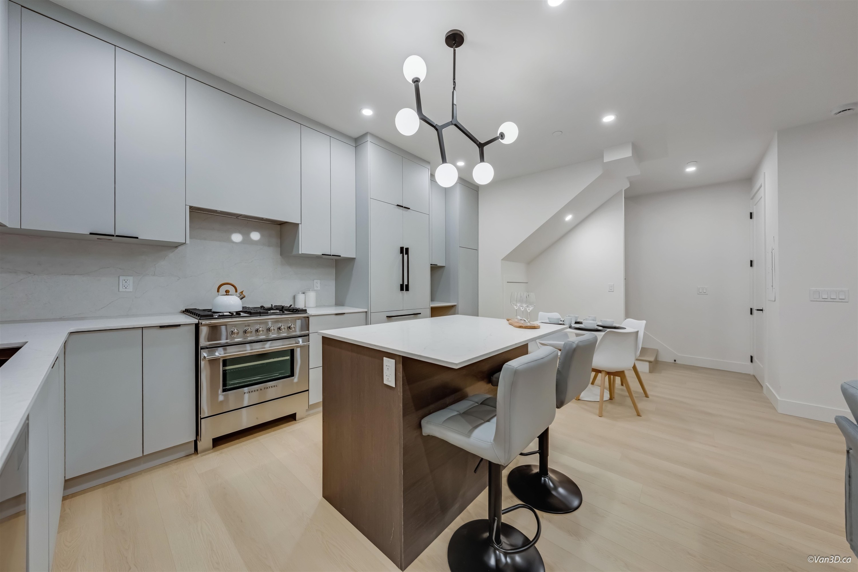 1-6730 Heather Street, Vancouver, BC