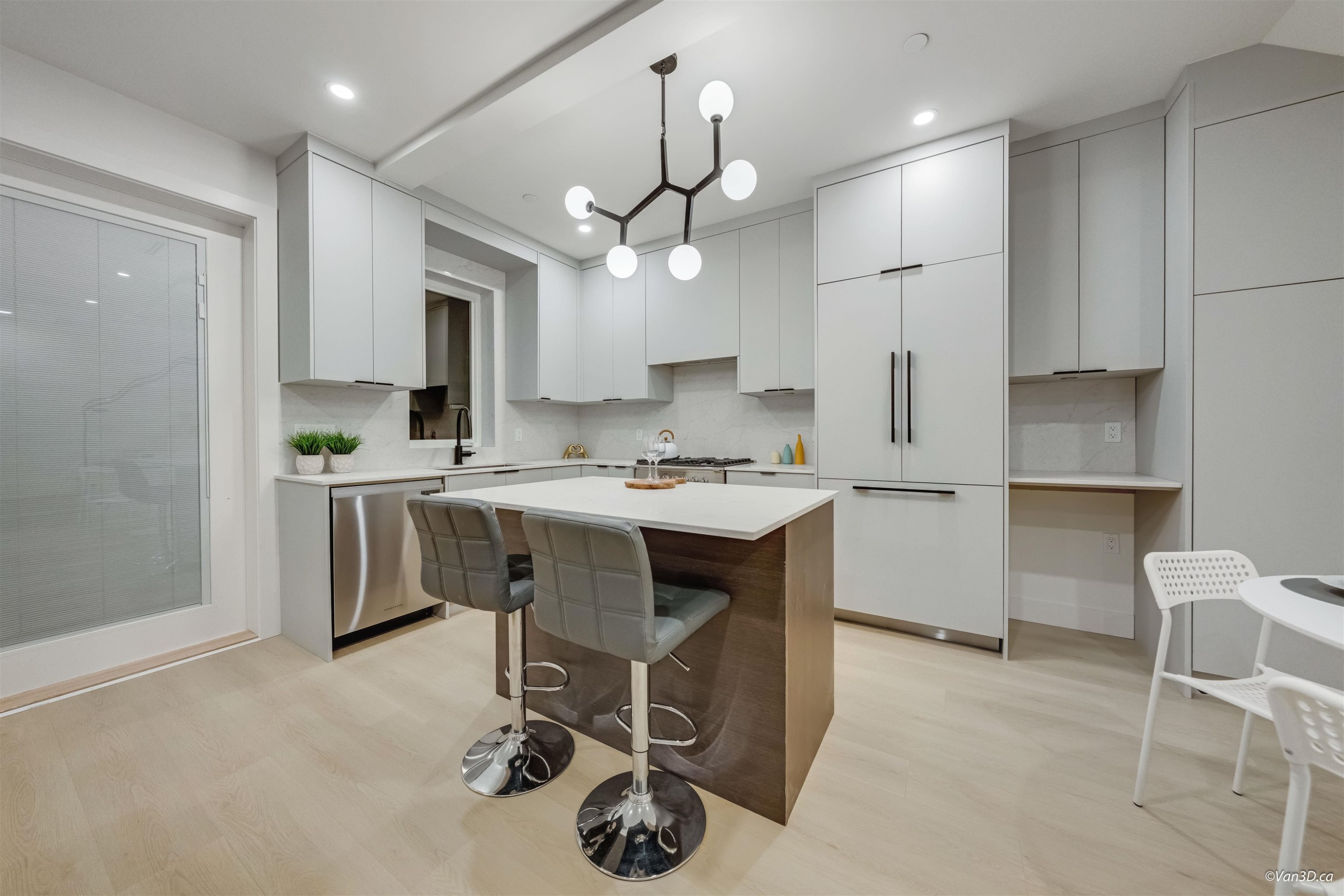 3-6730 Heather Street, Vancouver, BC