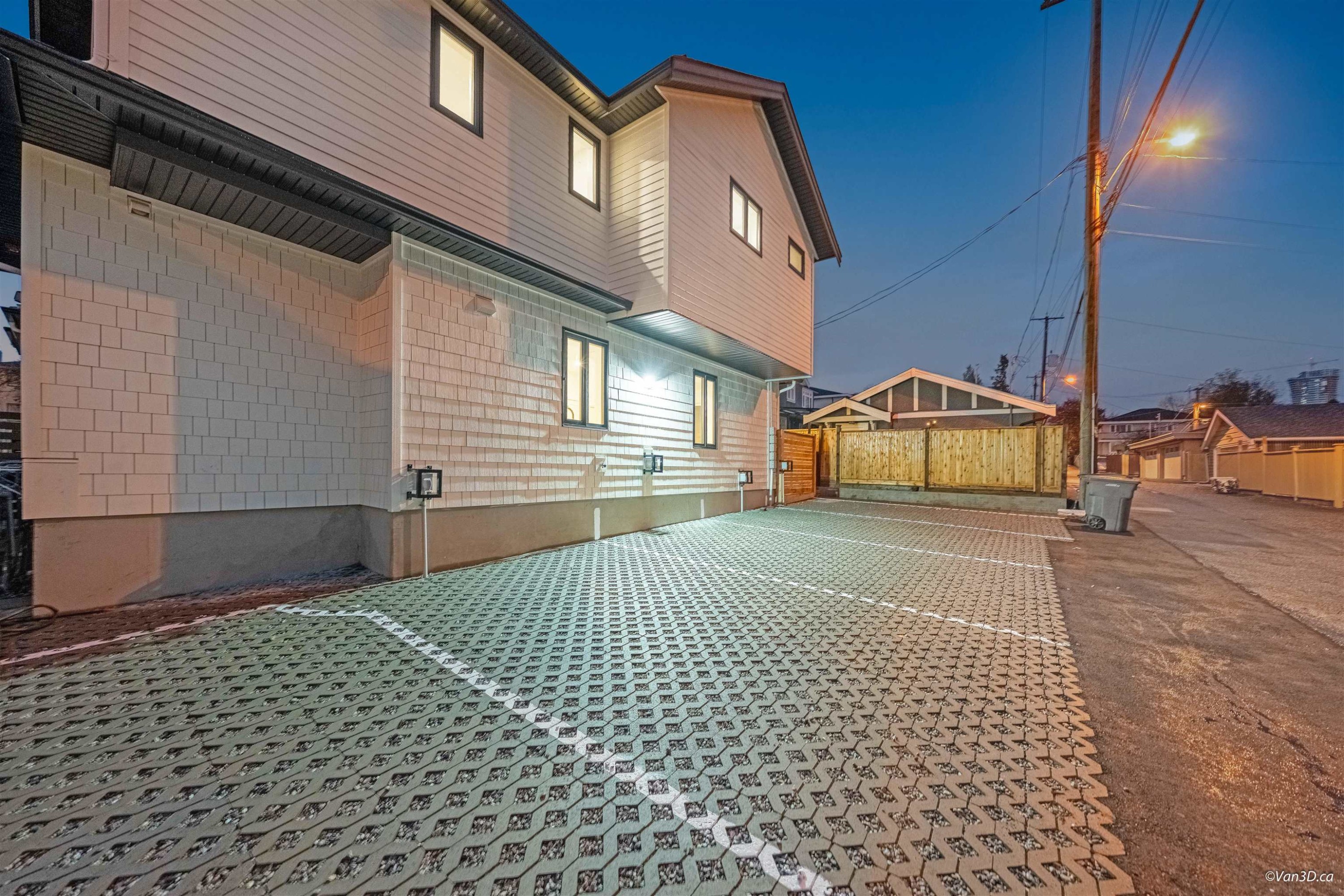 3-6730 Heather Street, Vancouver, BC