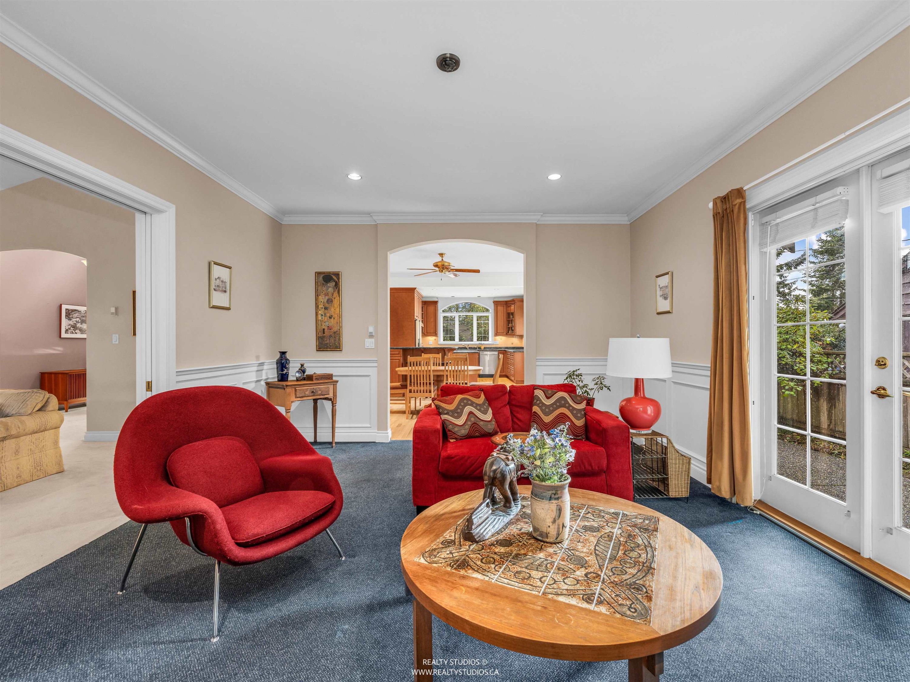 563 Esquimalt Avenue, West Vancouver, BC