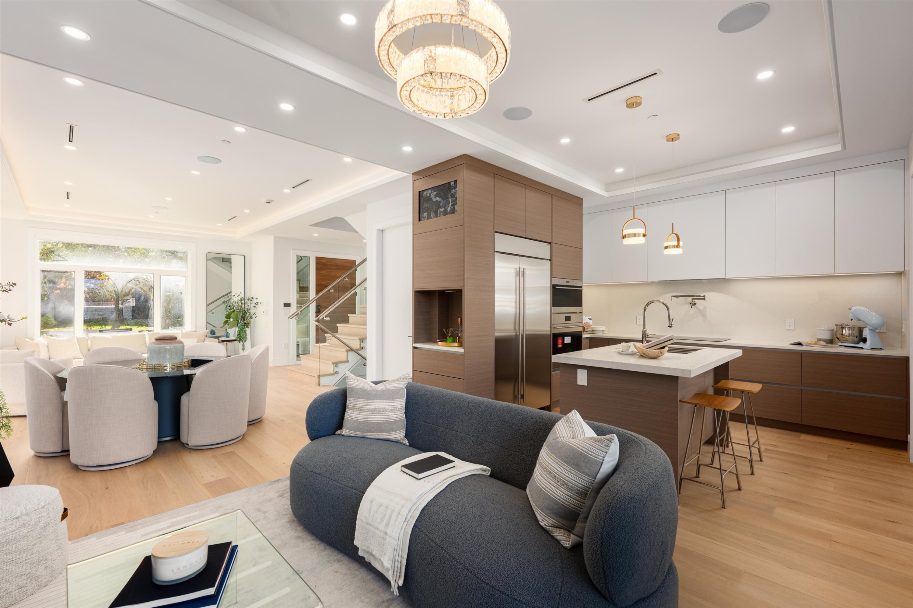 3711 24Th Avenue W, Vancouver, BC