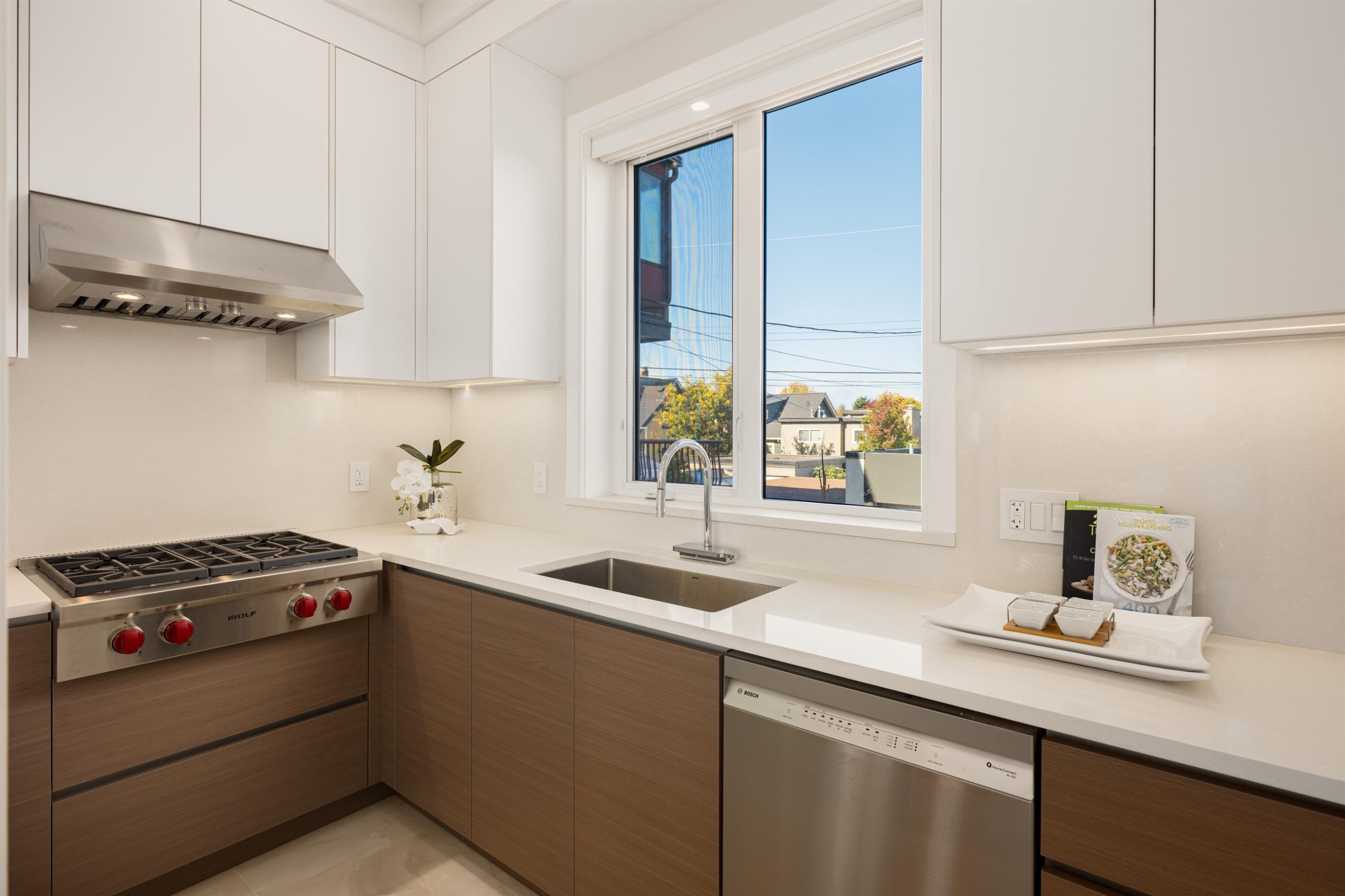 3711 24Th Avenue W, Vancouver, BC