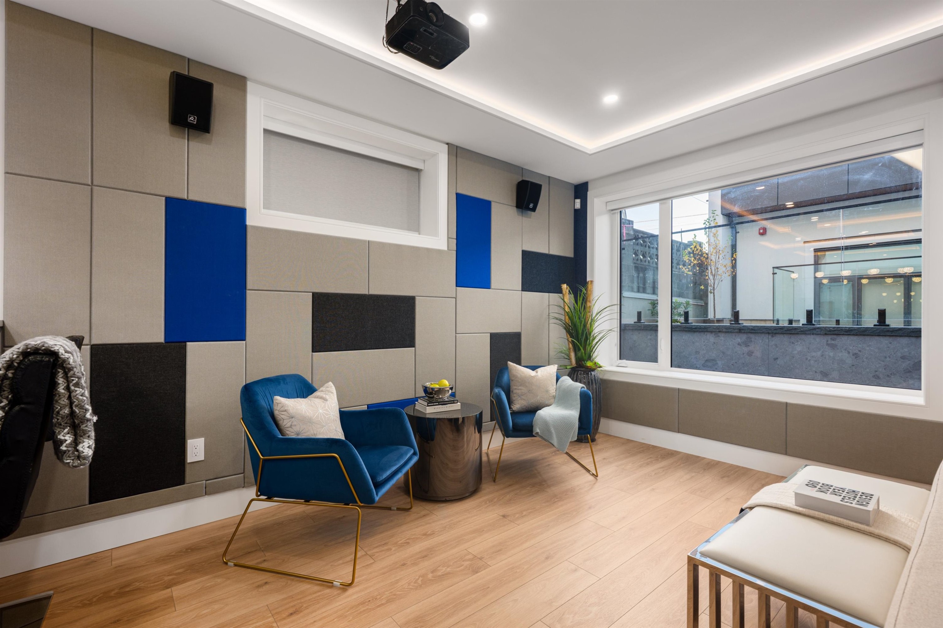 3711 24Th Avenue W, Vancouver, BC