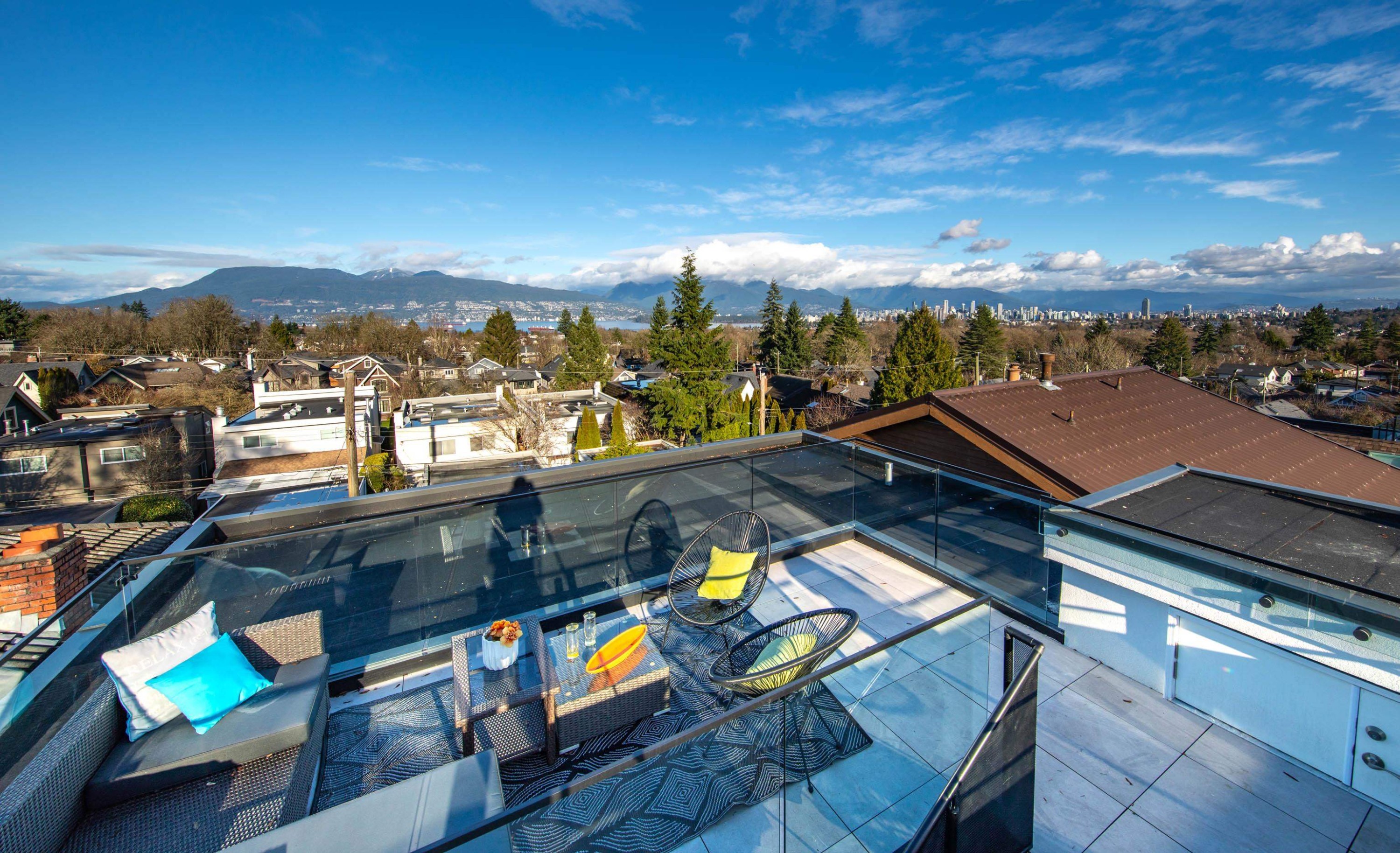 3711 24Th Avenue W, Vancouver, BC