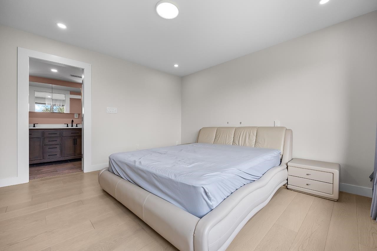 96 Bonnymuir Drive, West Vancouver, BC