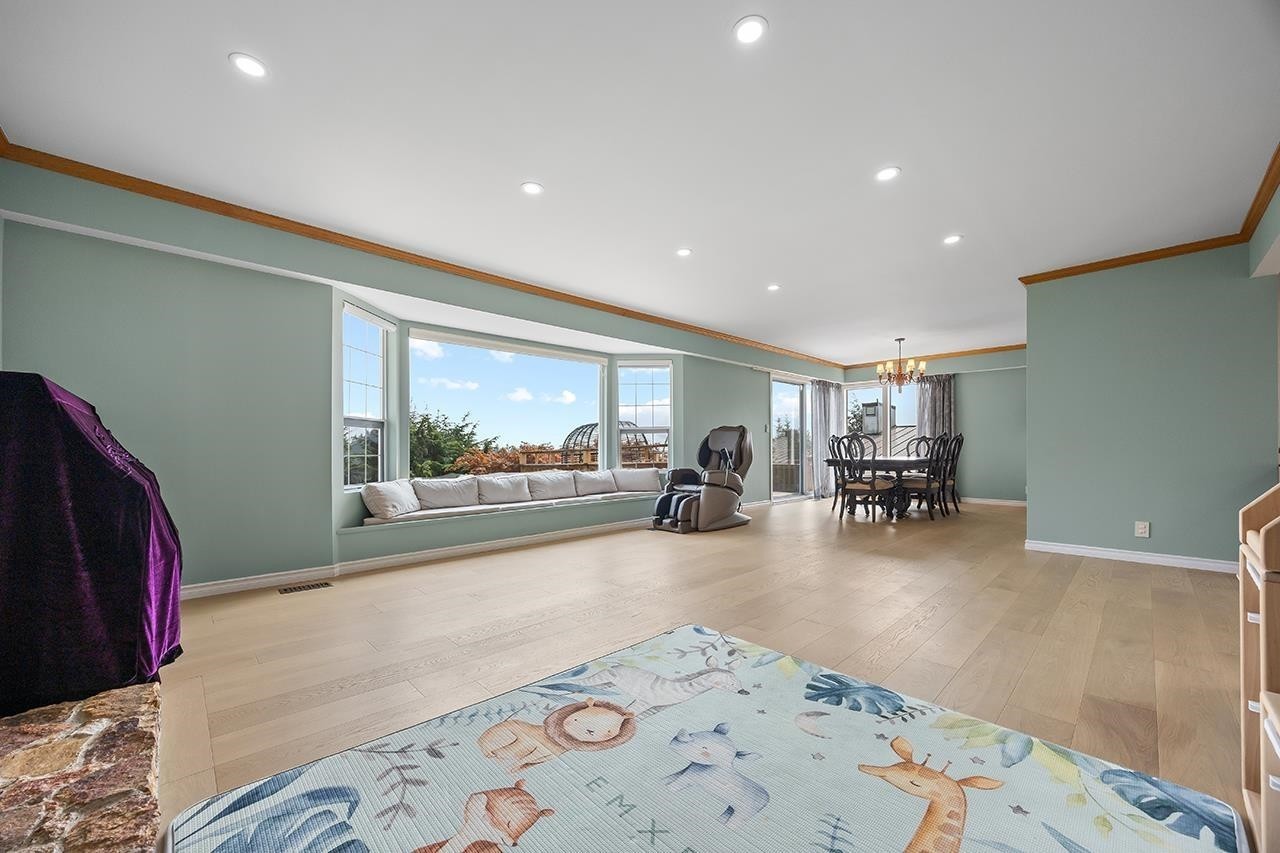 96 Bonnymuir Drive, West Vancouver, BC