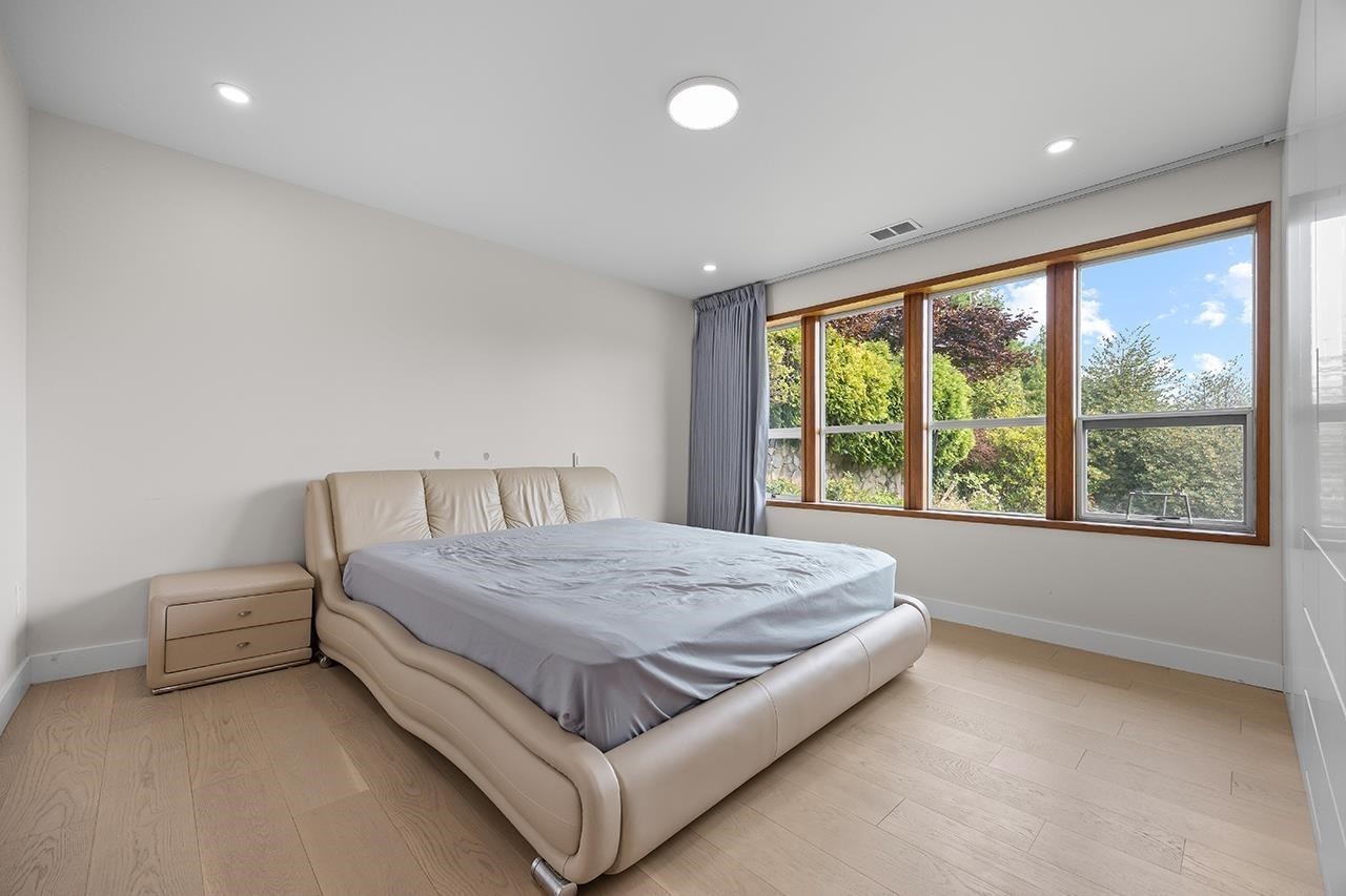 96 Bonnymuir Drive, West Vancouver, BC