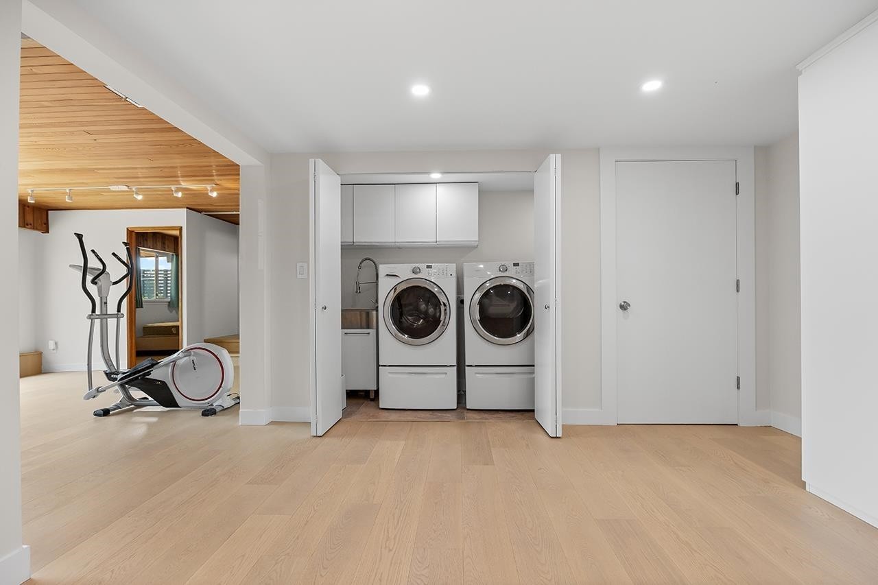 96 Bonnymuir Drive, West Vancouver, BC