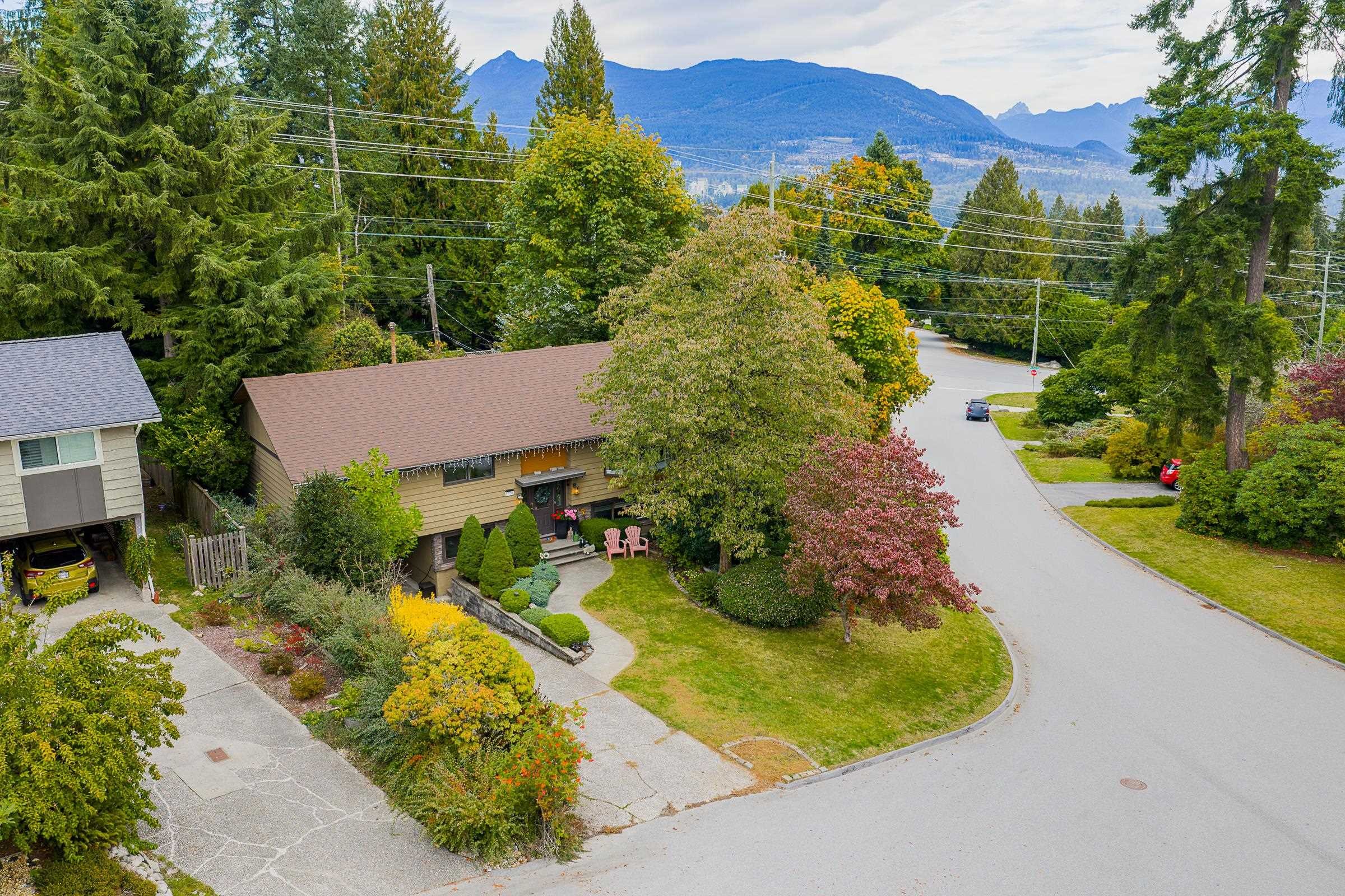 2988 Fleet Street, Coquitlam, BC