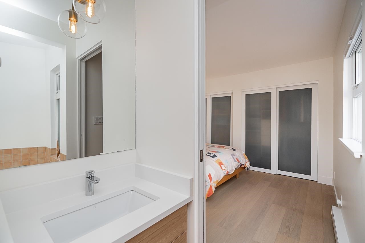 2240 York Avenue, Vancouver, BC