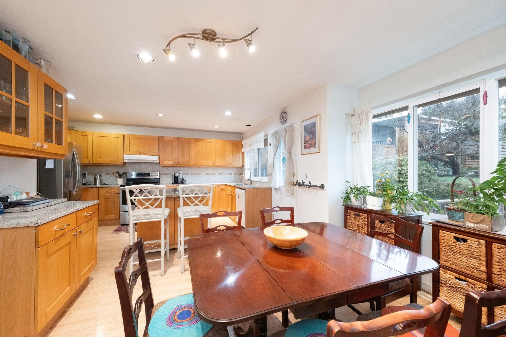 628 21St Street E, North Vancouver, BC