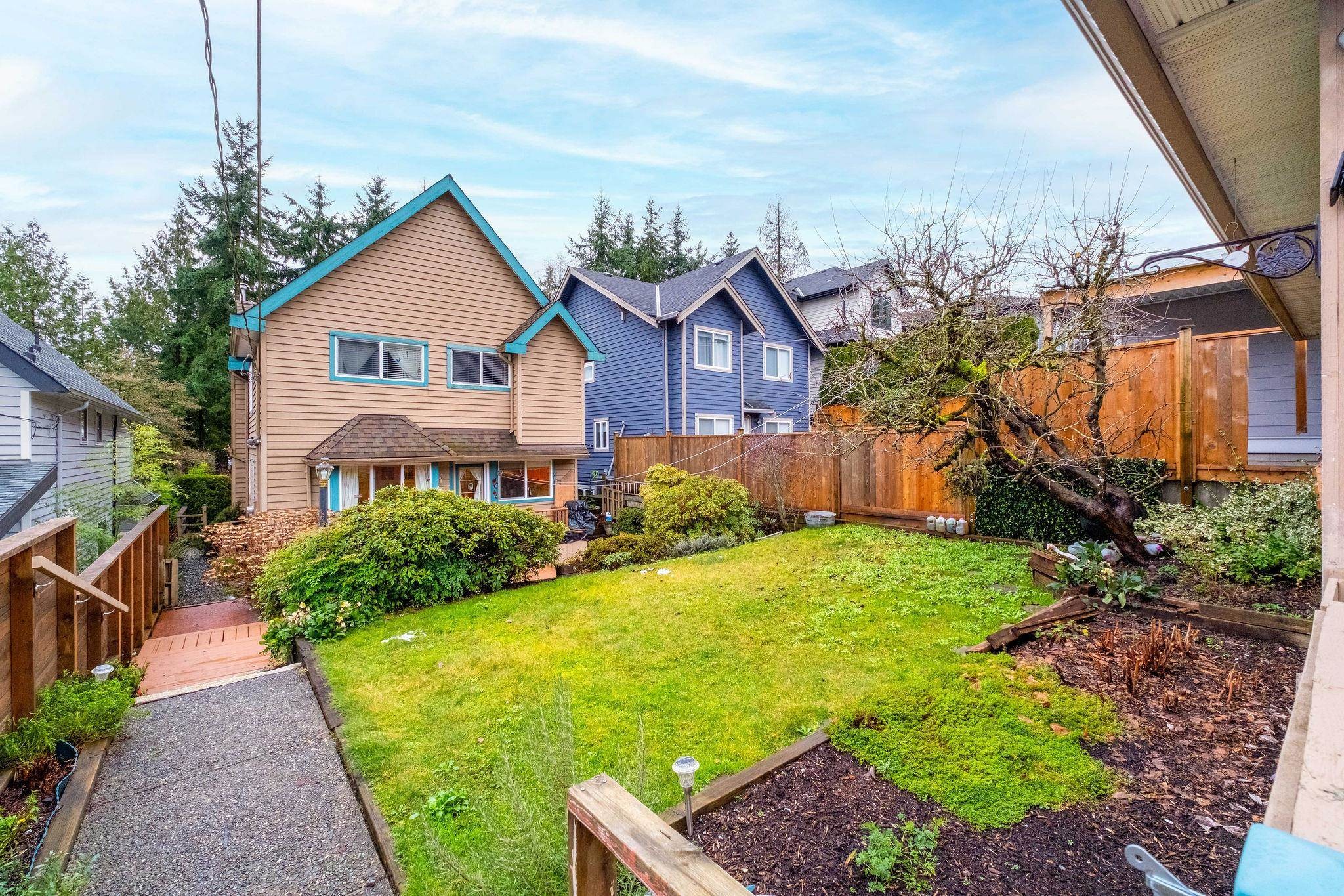 628 21St Street E, North Vancouver, BC