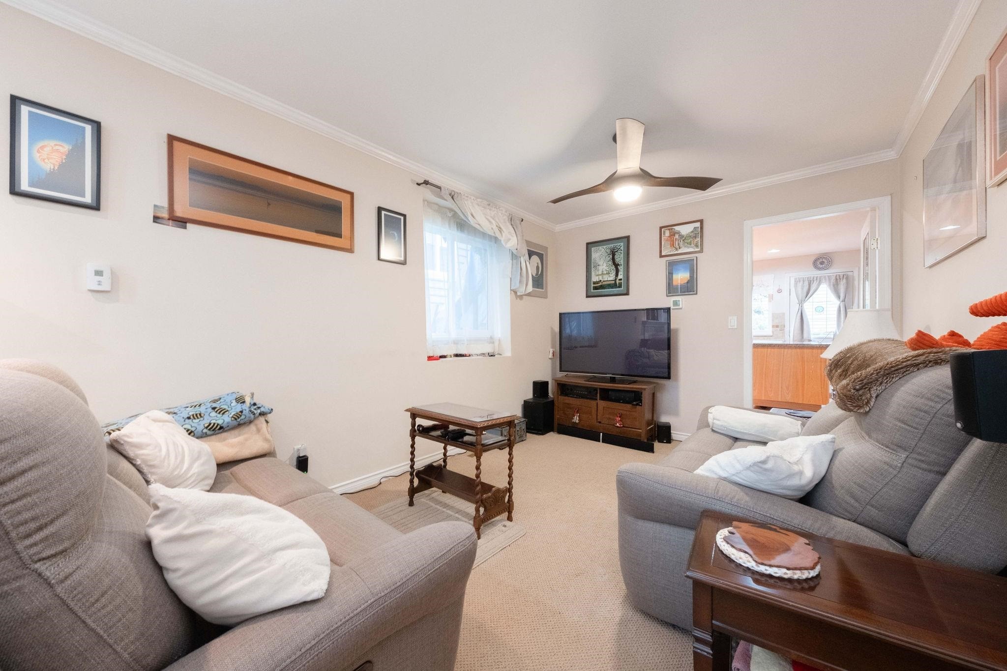 628 21St Street E, North Vancouver, BC