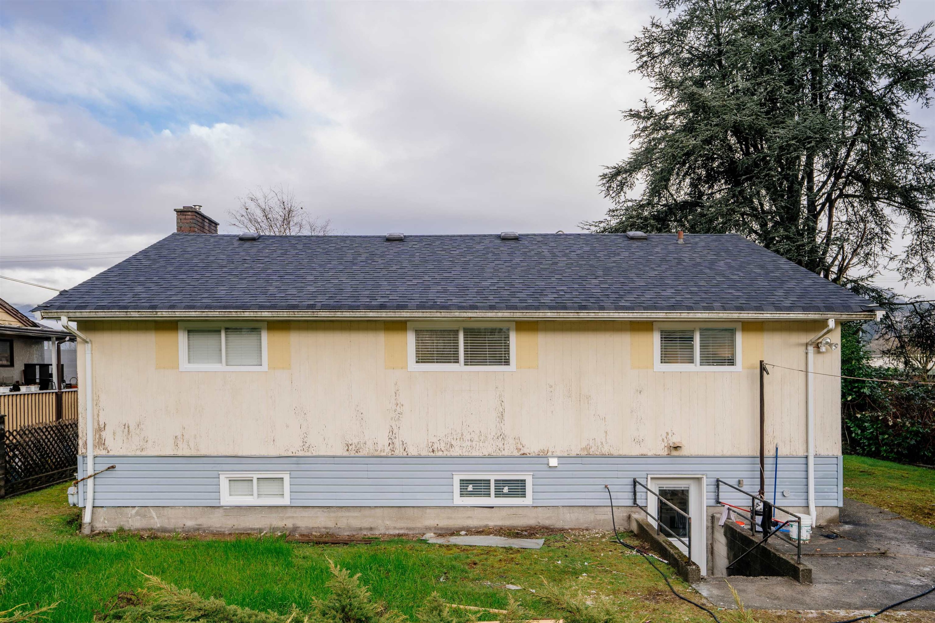 2813 St Johns Street, Port Moody, BC