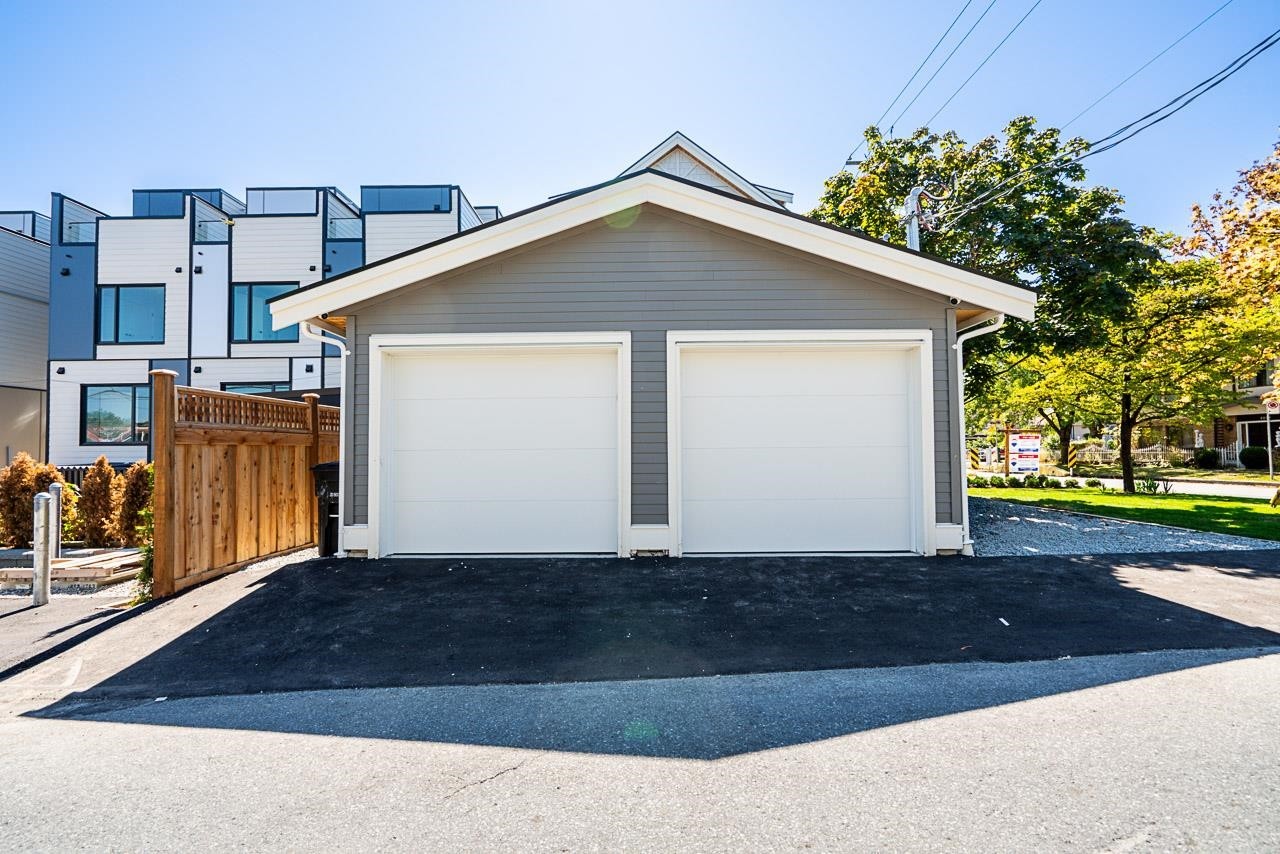 2105 33Rd Avenue E, Vancouver, BC