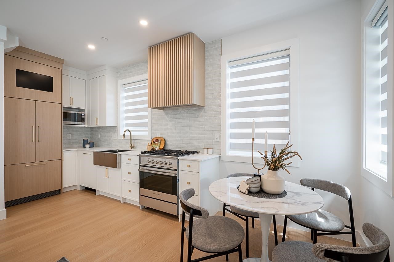 2107 33Rd Avenue E, Vancouver, BC