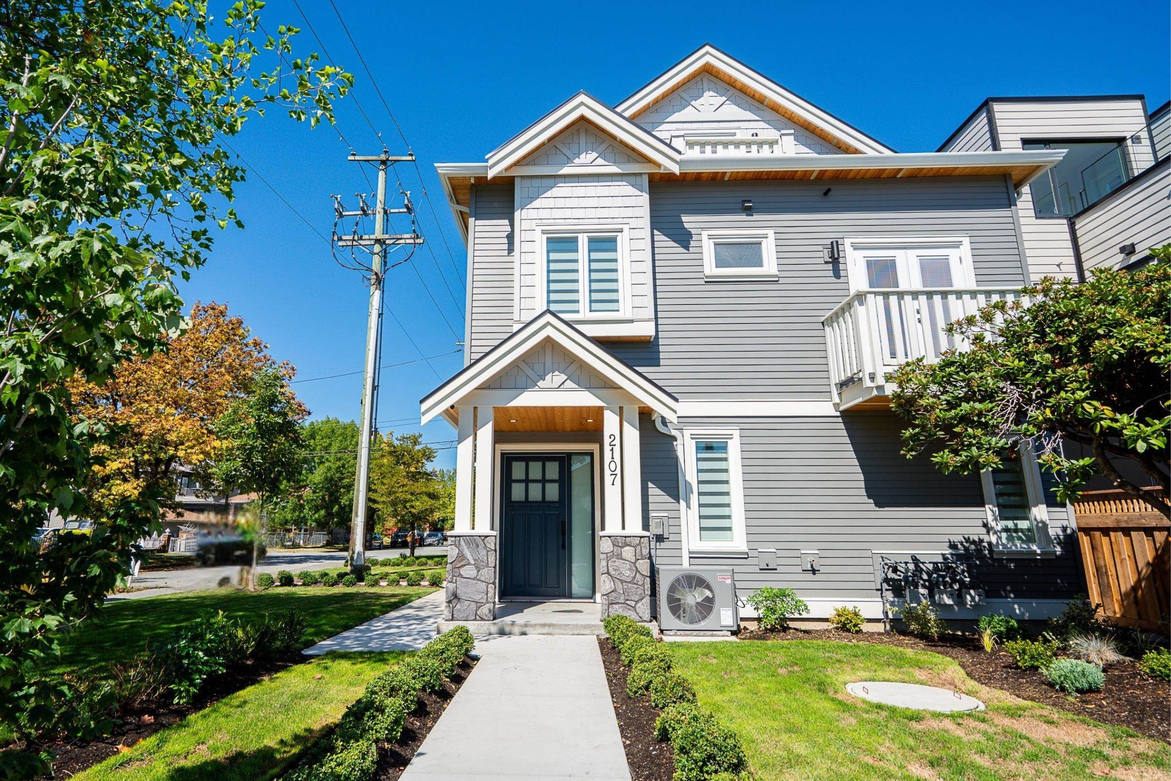 2107 33Rd Avenue E, Vancouver, BC