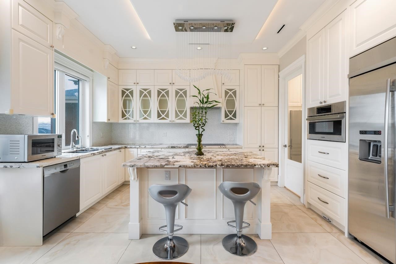 4859 Sardis Street, Burnaby, BC