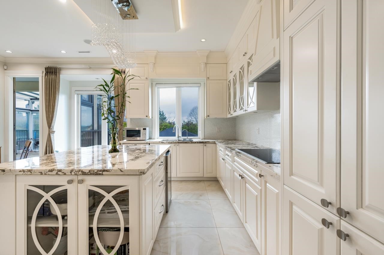 4859 Sardis Street, Burnaby, BC