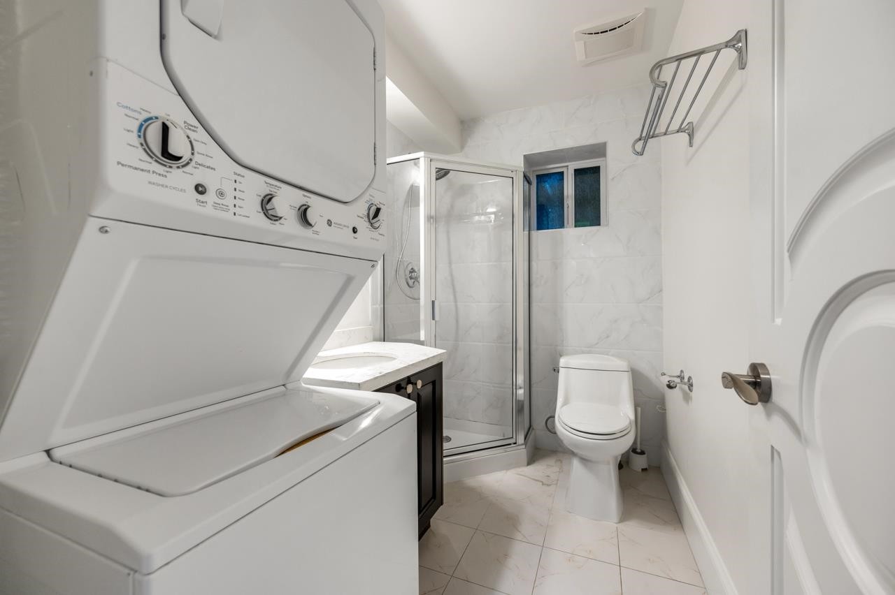 4859 Sardis Street, Burnaby, BC