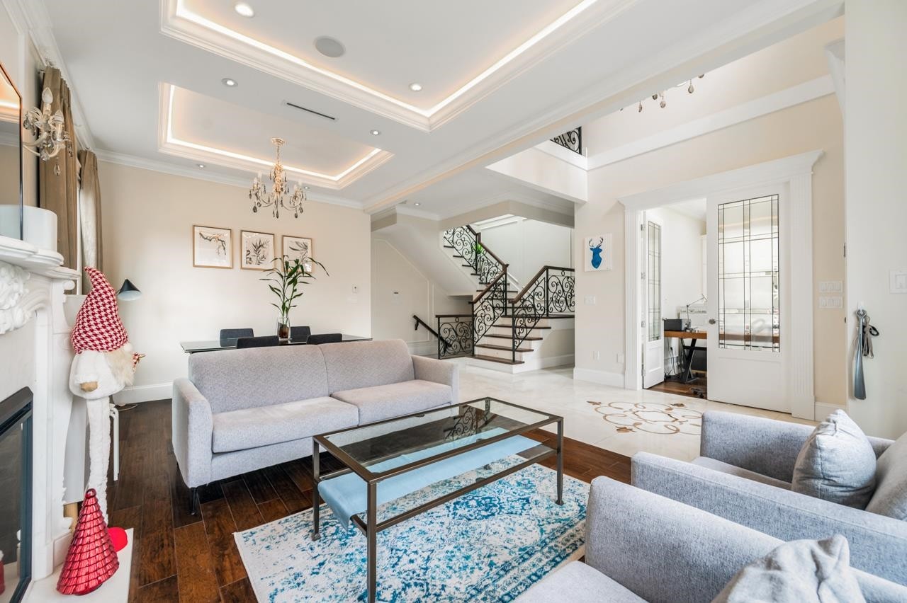 4859 Sardis Street, Burnaby, BC