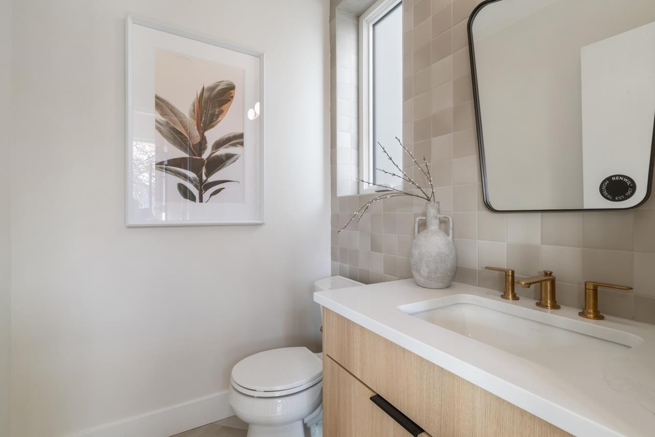 1937 Templeton Drive, Vancouver, BC