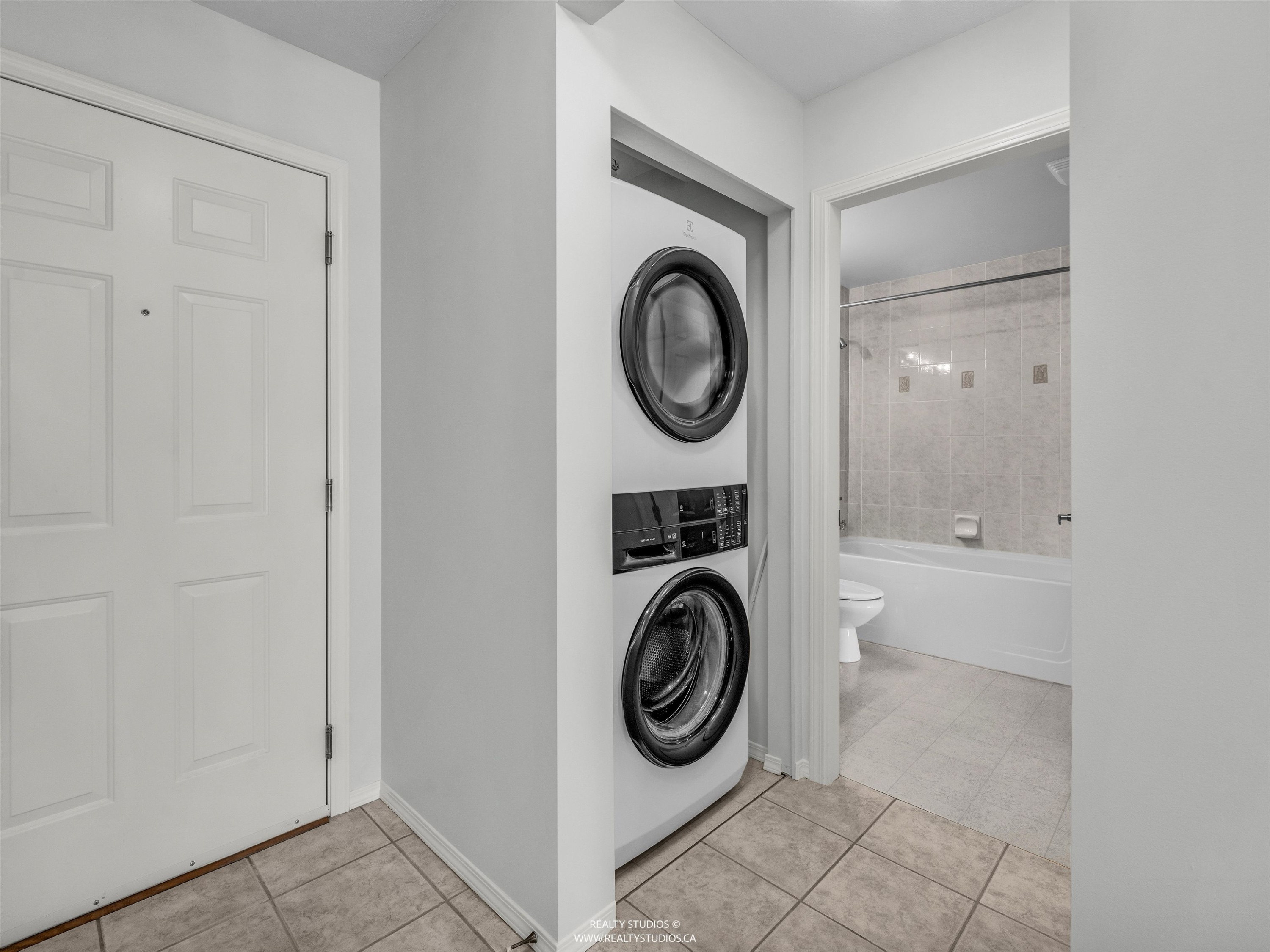 201-2393 Welcher Avenue, Port Coquitlam, BC