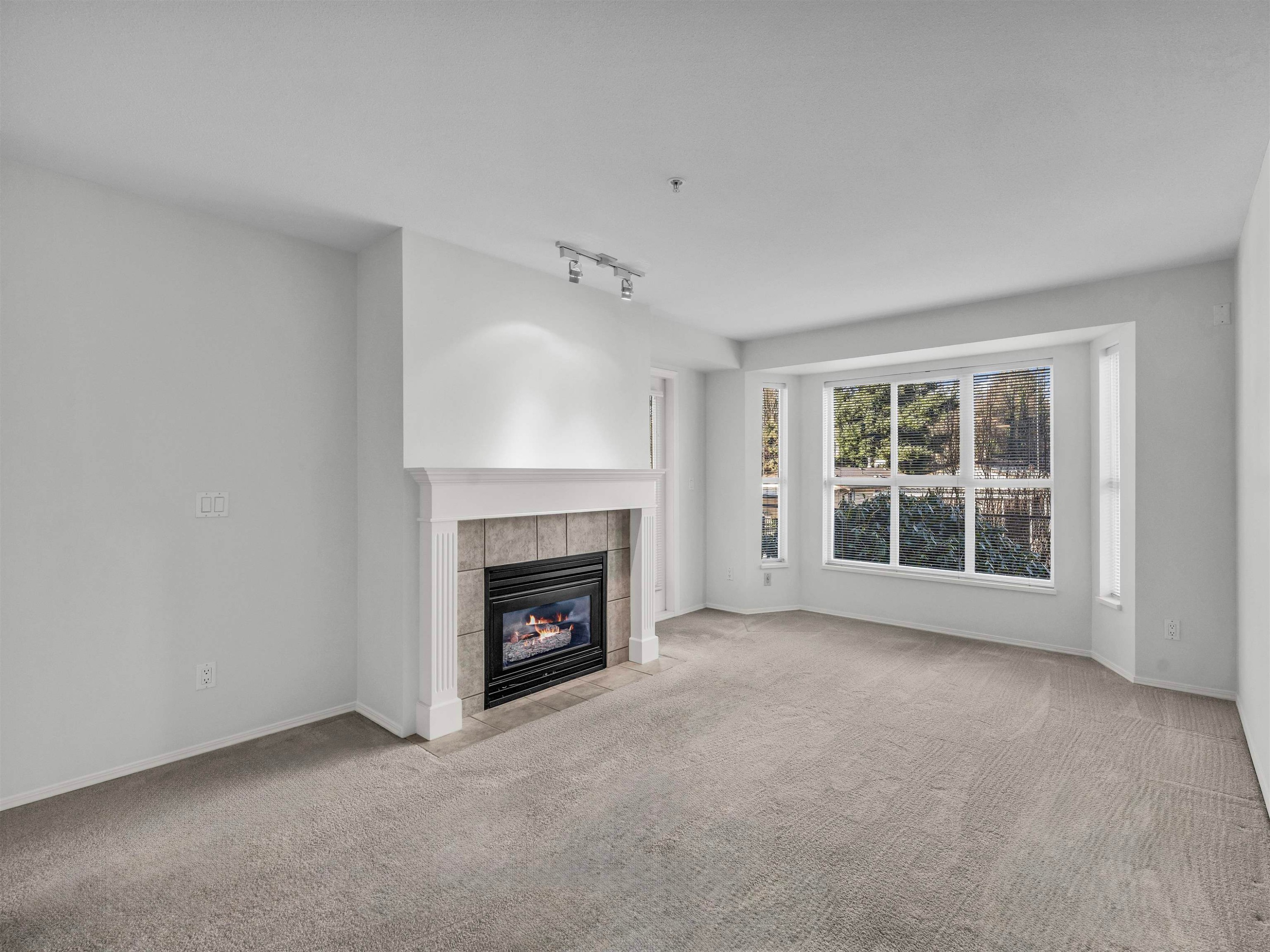 201-2393 Welcher Avenue, Port Coquitlam, BC