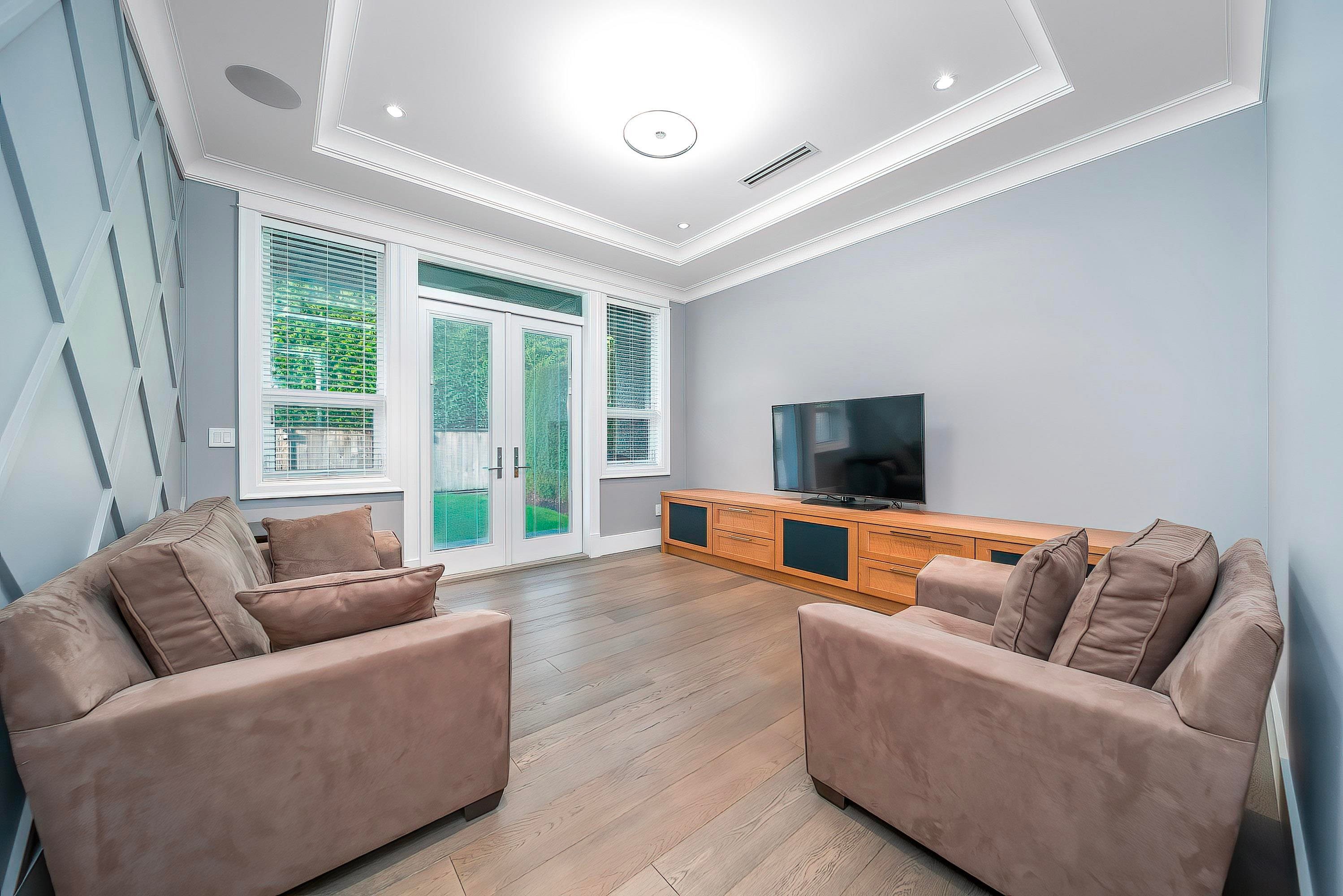 8591 Fairhurst Road, Richmond, BC