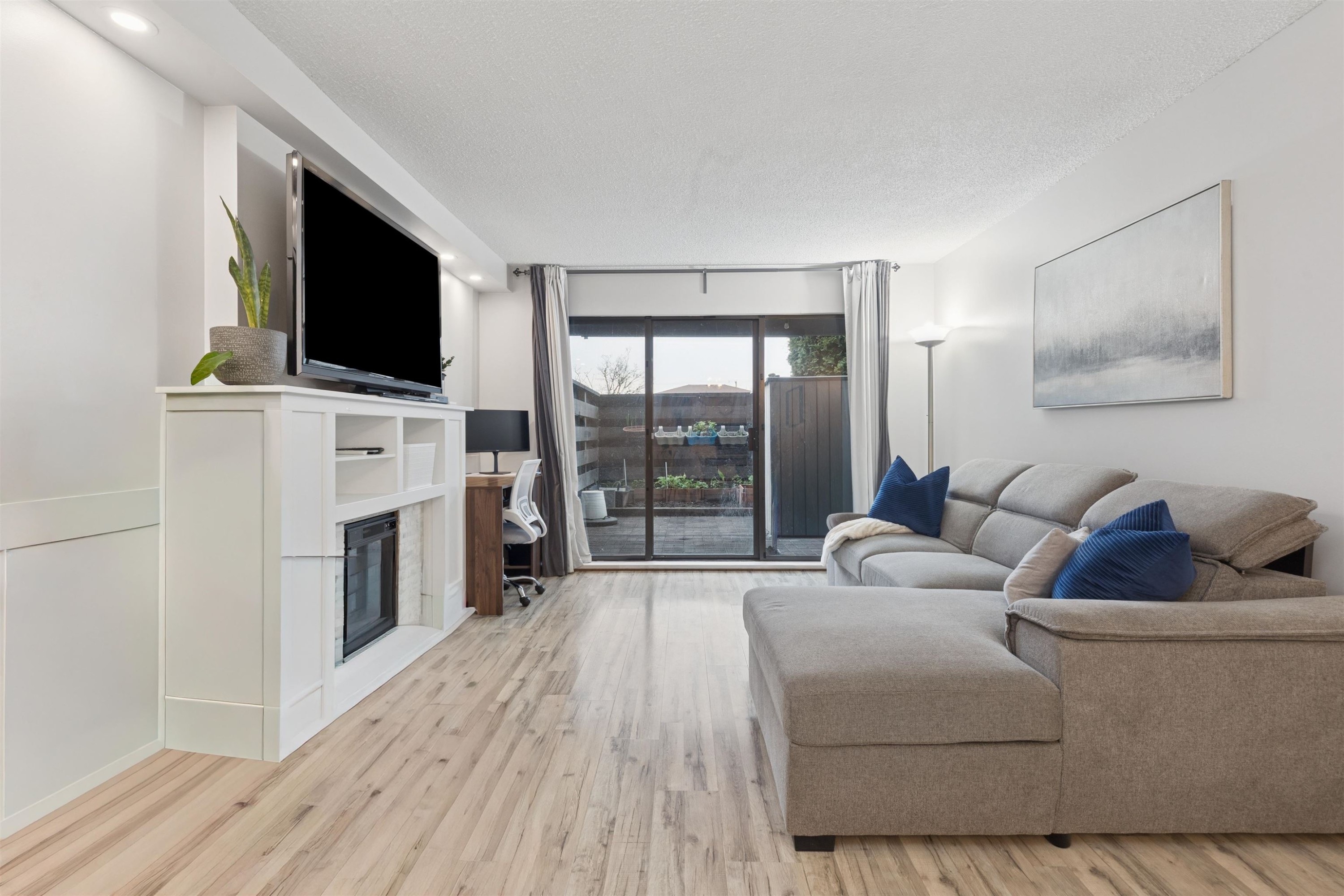 102-4111 Francis Road, Richmond, BC