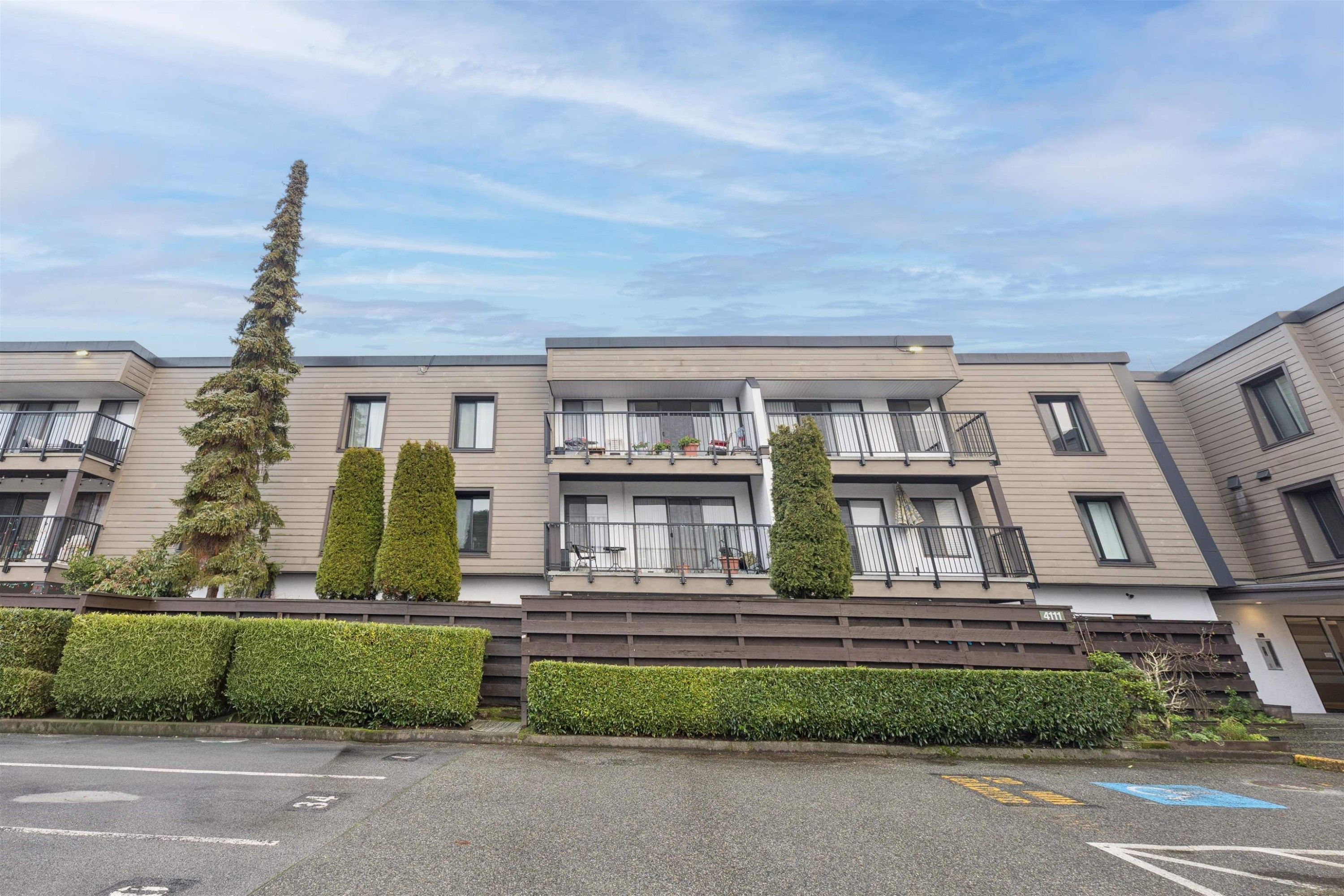 102-4111 Francis Road, Richmond, BC