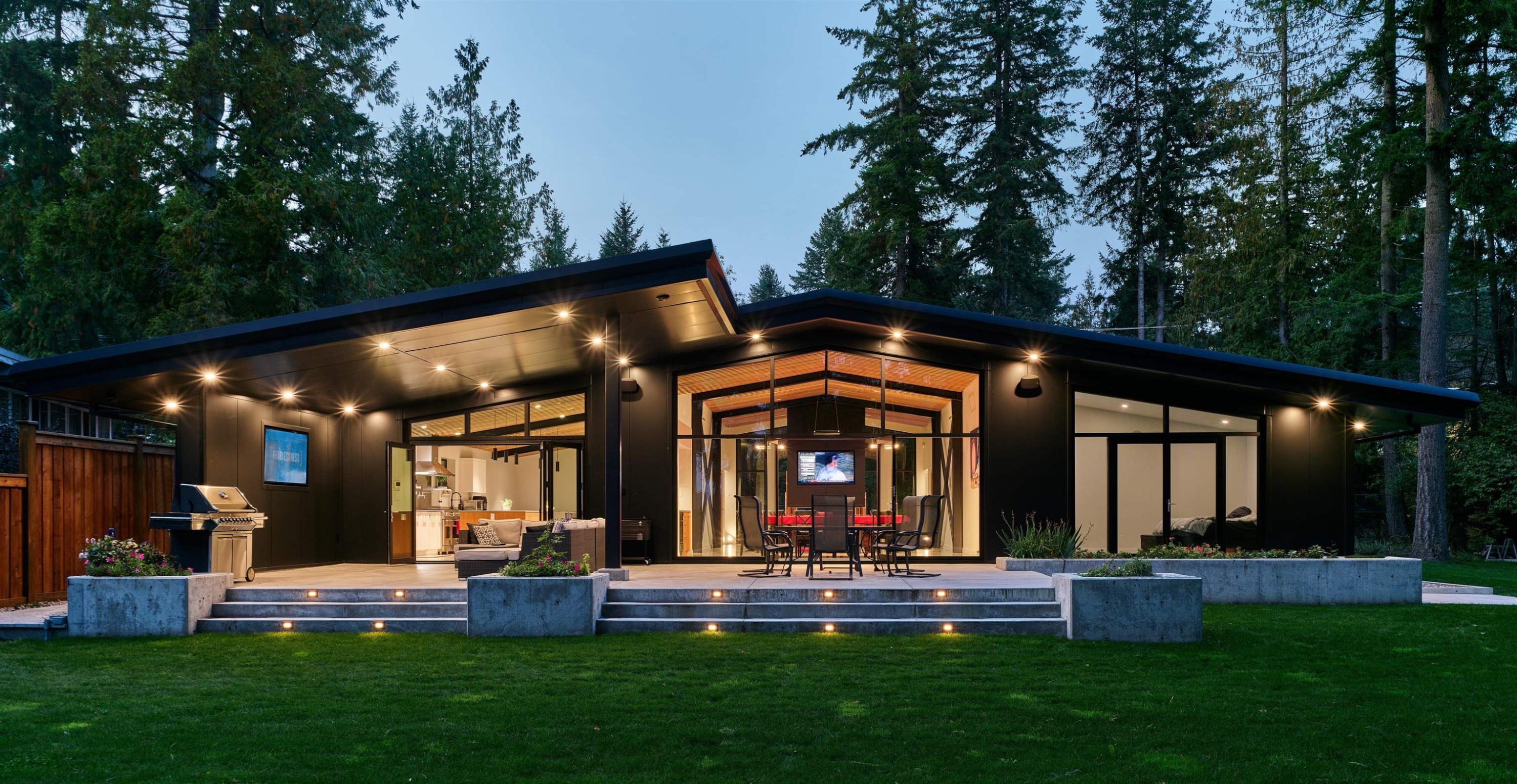 2409 Windridge Drive, North Vancouver, BC