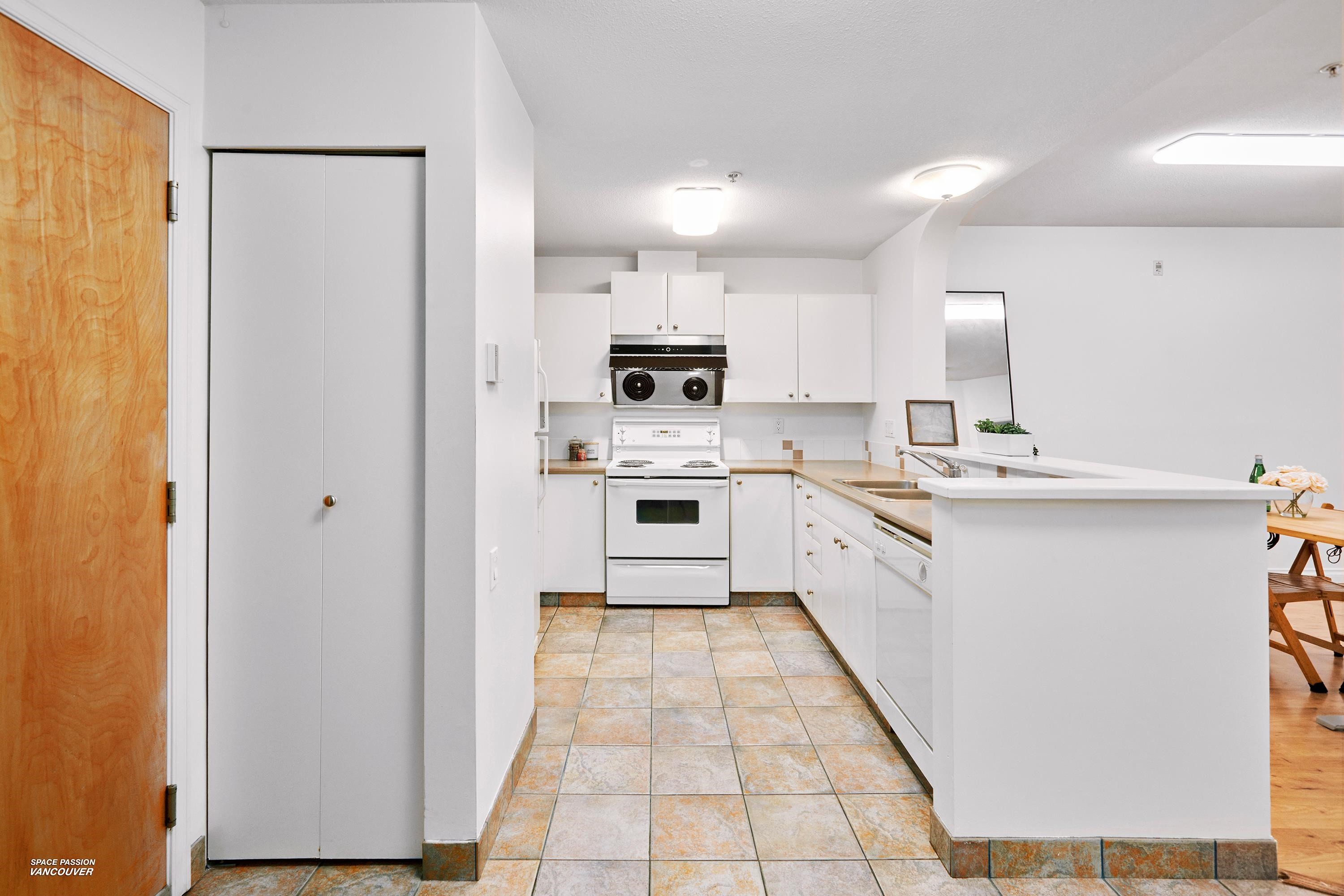 111-6833 Village Green, Burnaby, BC