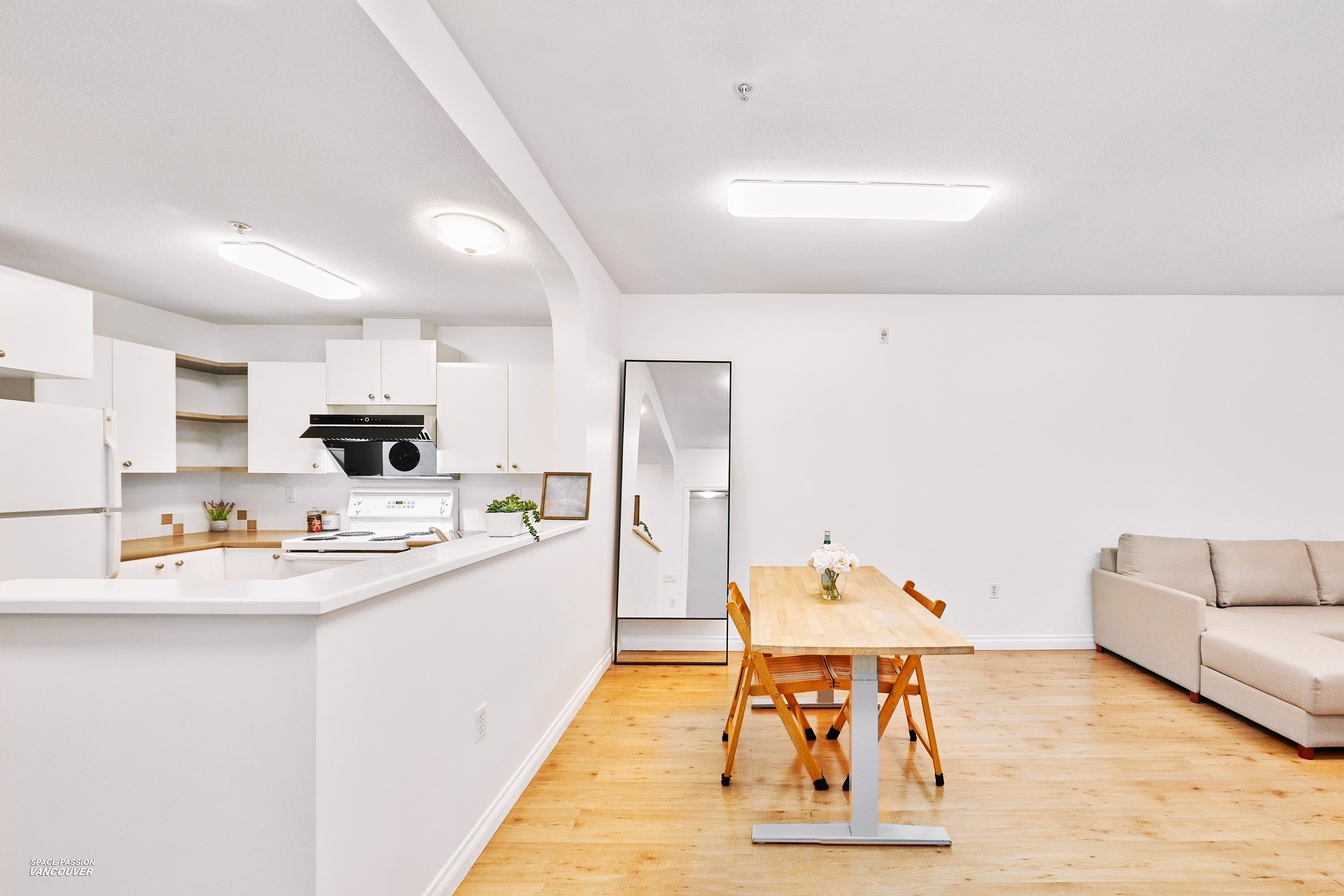 111-6833 Village Green, Burnaby, BC