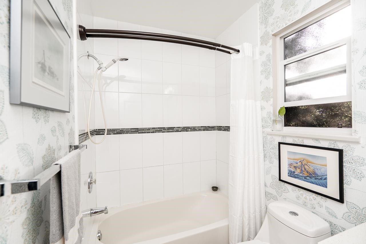 4590 Elmgrove Drive, Burnaby, BC