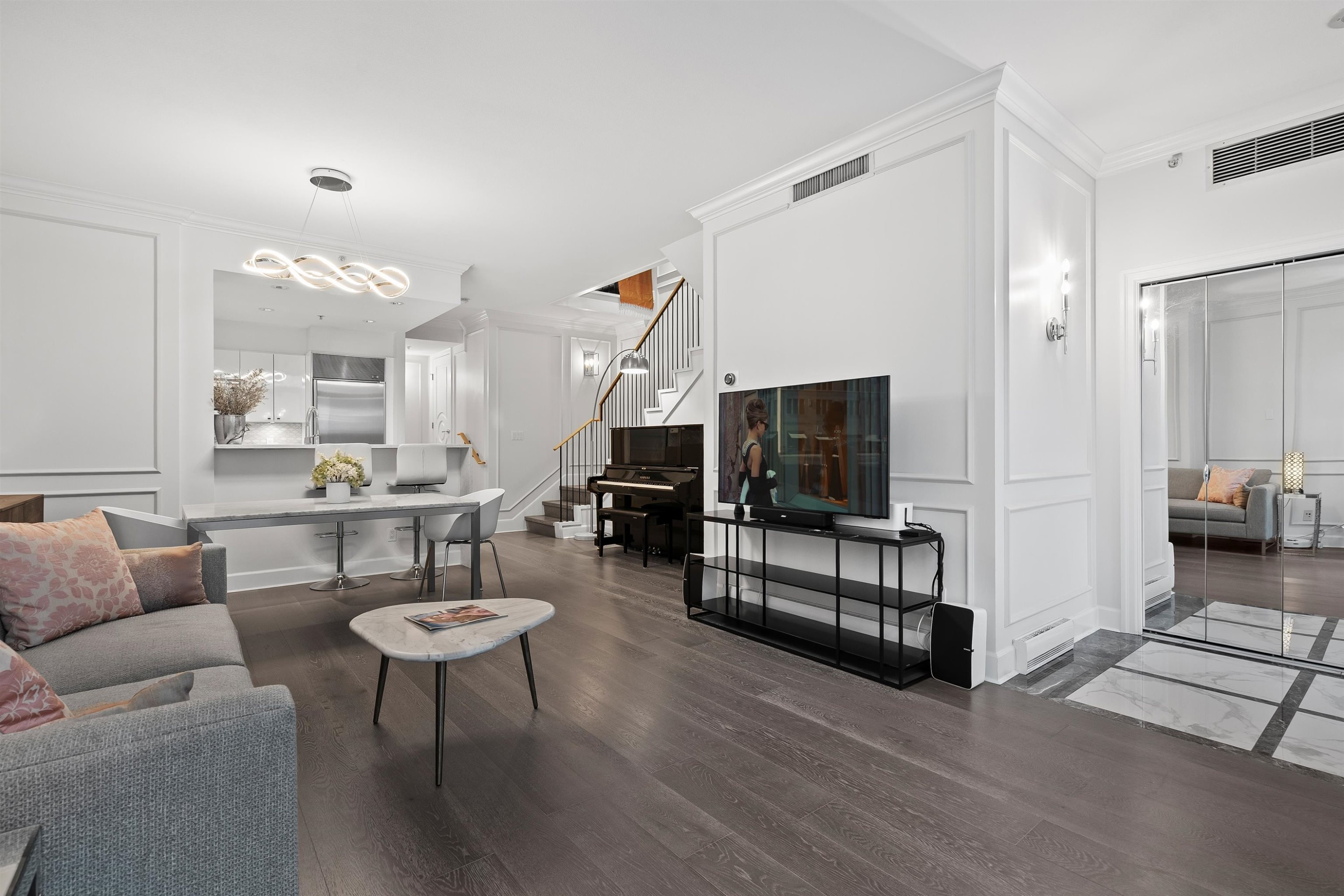 493 Broughton Street, Vancouver, BC