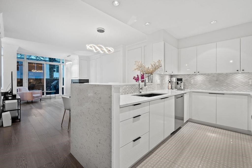 493 Broughton Street, Vancouver, BC