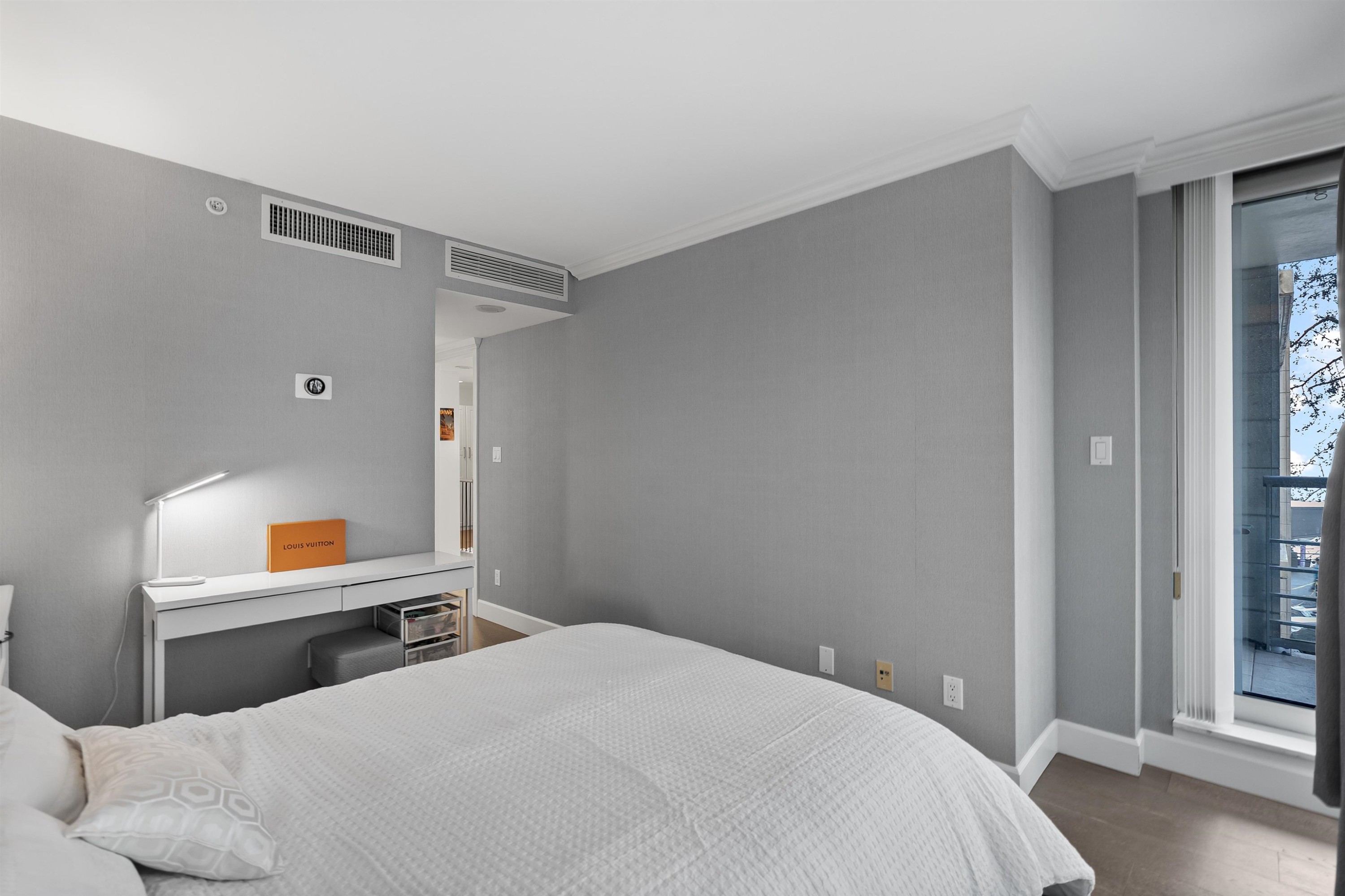 493 Broughton Street, Vancouver, BC