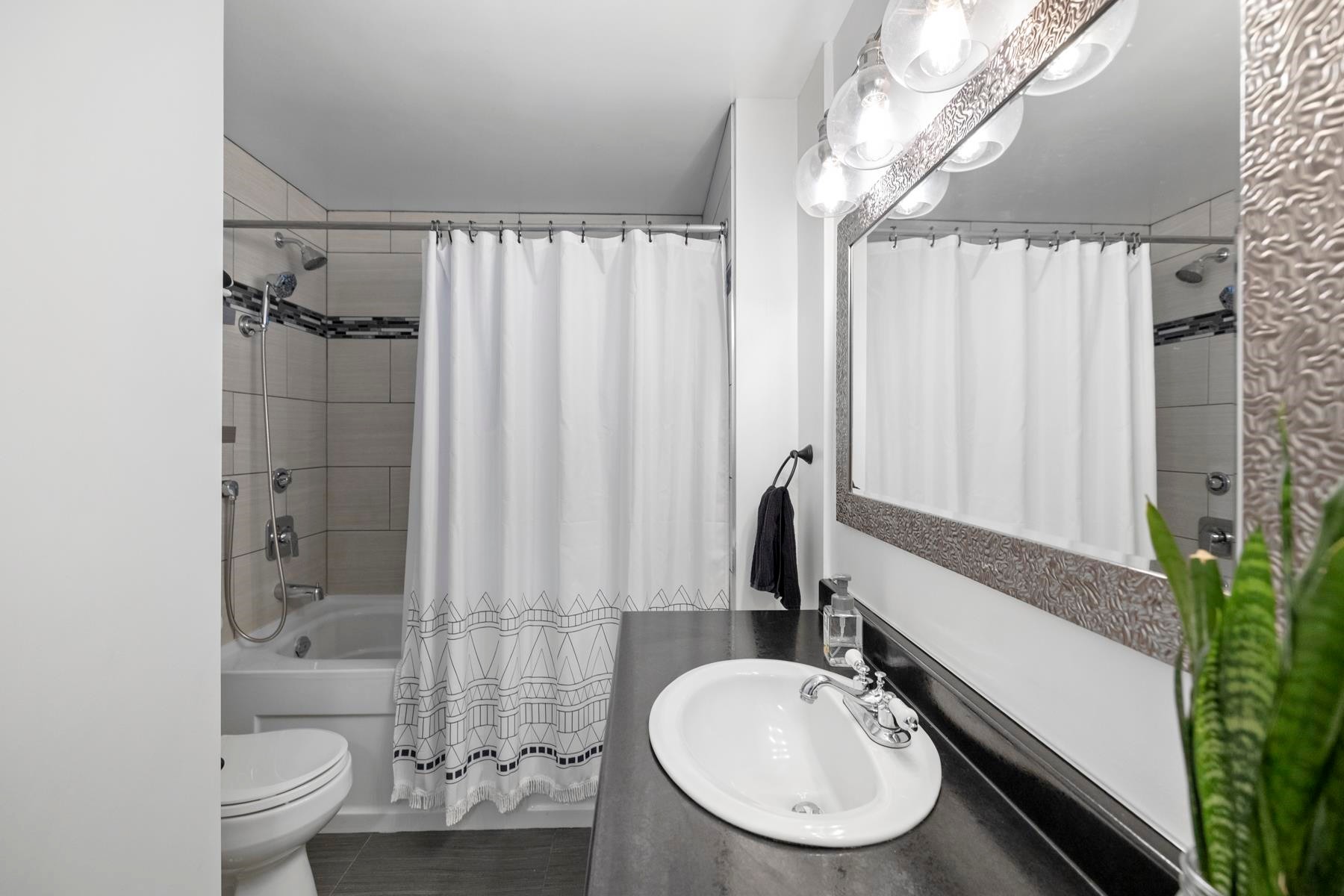 6529 Dawson Street, Vancouver, BC