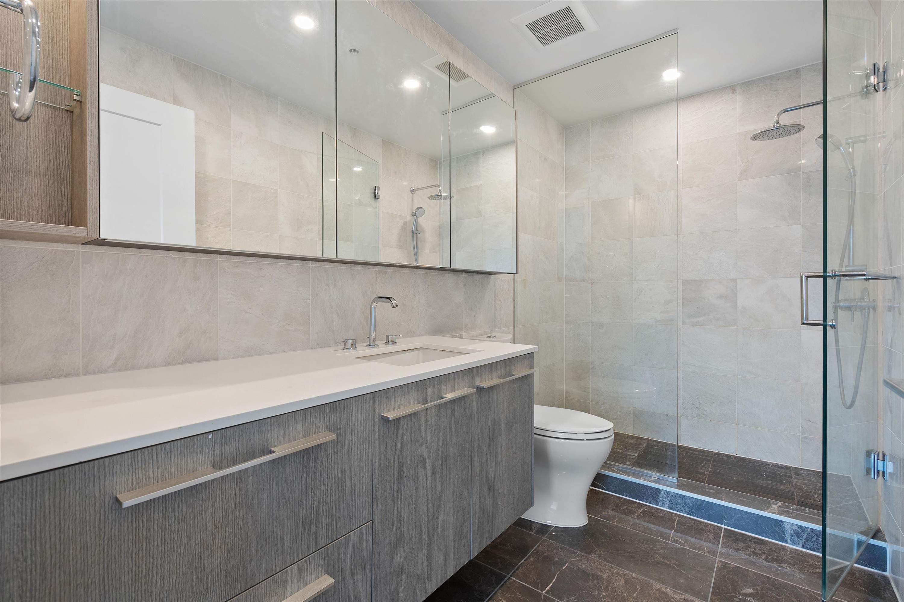 302-4908 Cambie Street, Vancouver, BC