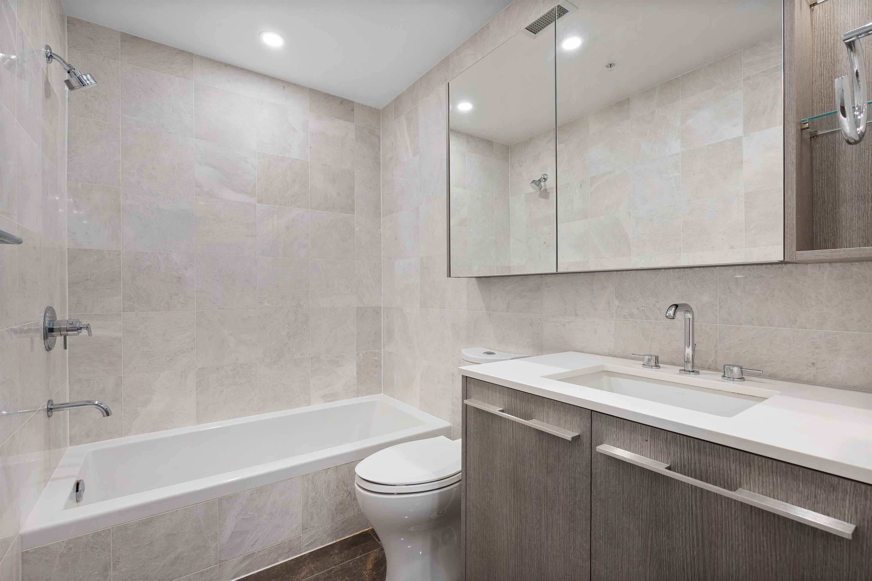 302-4908 Cambie Street, Vancouver, BC