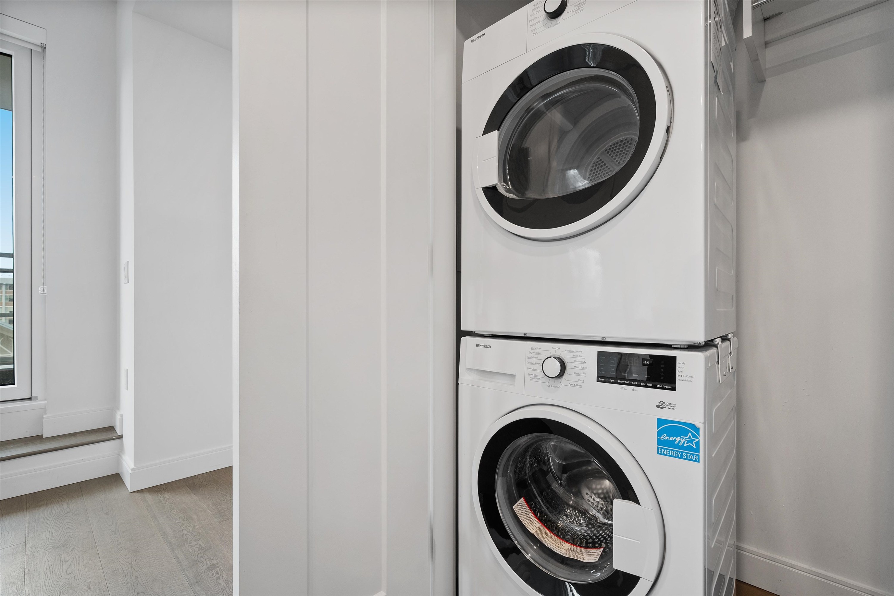 302-4908 Cambie Street, Vancouver, BC