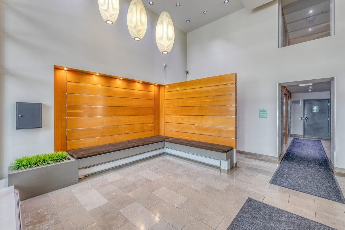 901-175 2Nd Street W, North Vancouver, BC